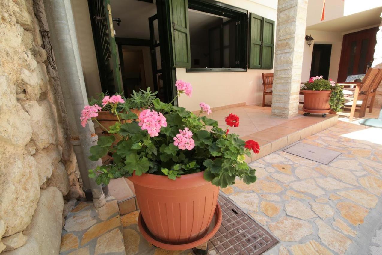 Holiday house Ljubica Tisno view 3