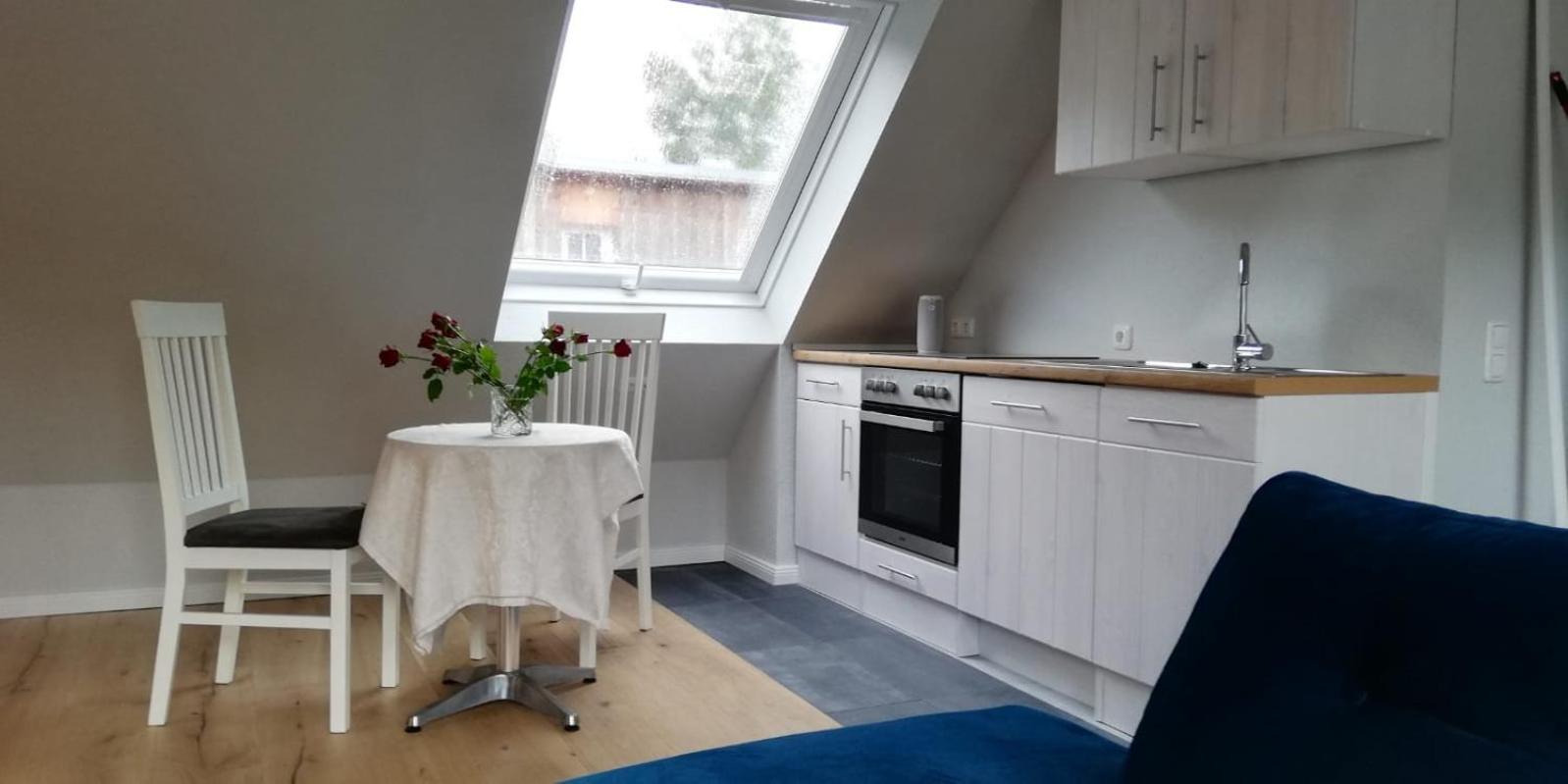 Apartment bei Paulchen en Schneverdingen — kitchen