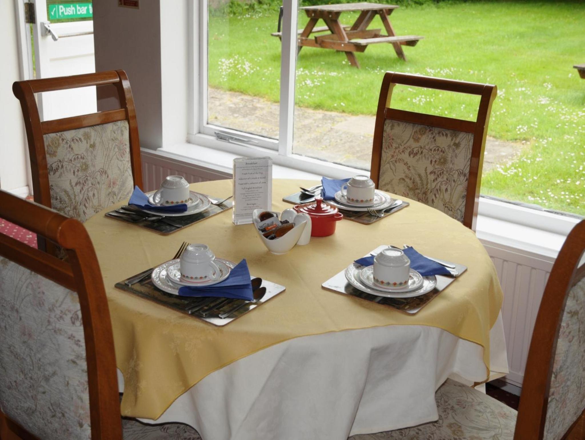 Wimblehurst Hotel