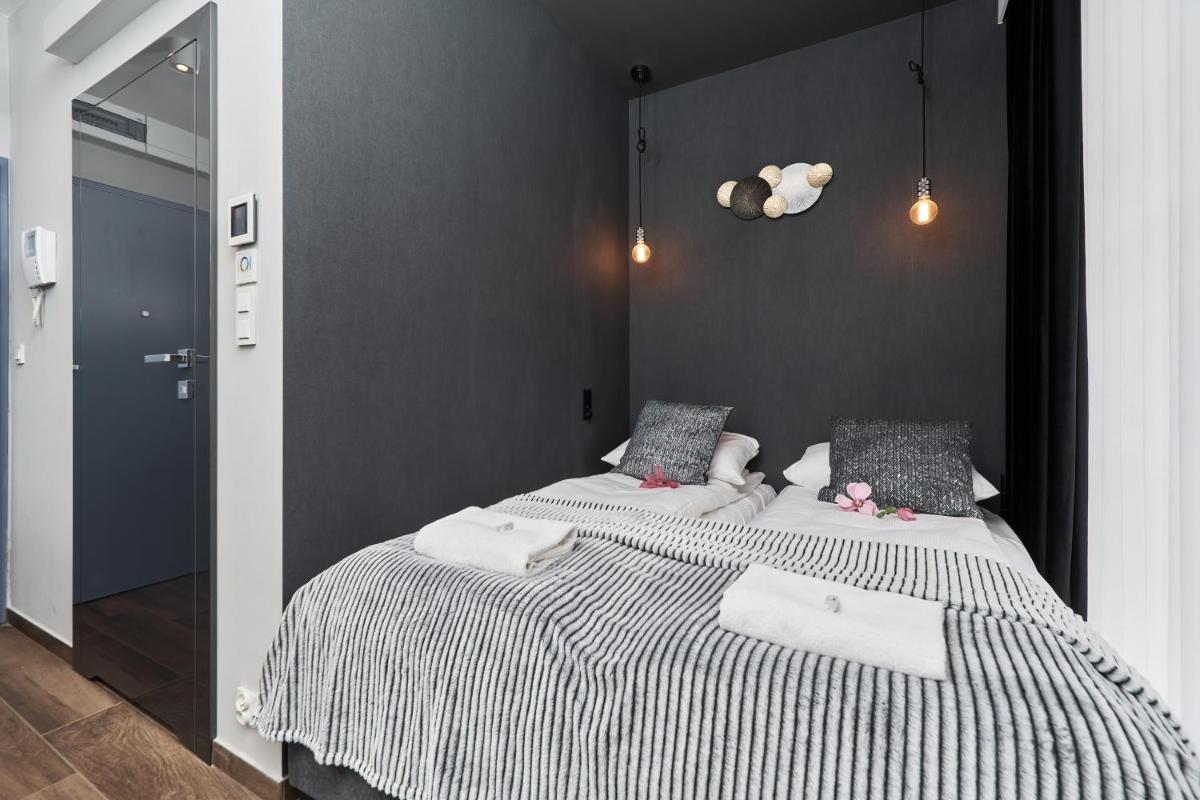 Apartments Wrocław Stawowa by Renters view 3
