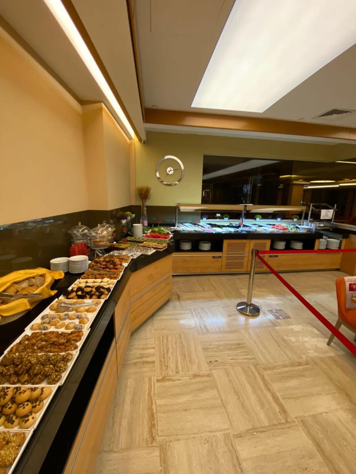 Prestige Hotel Old City - Image 14