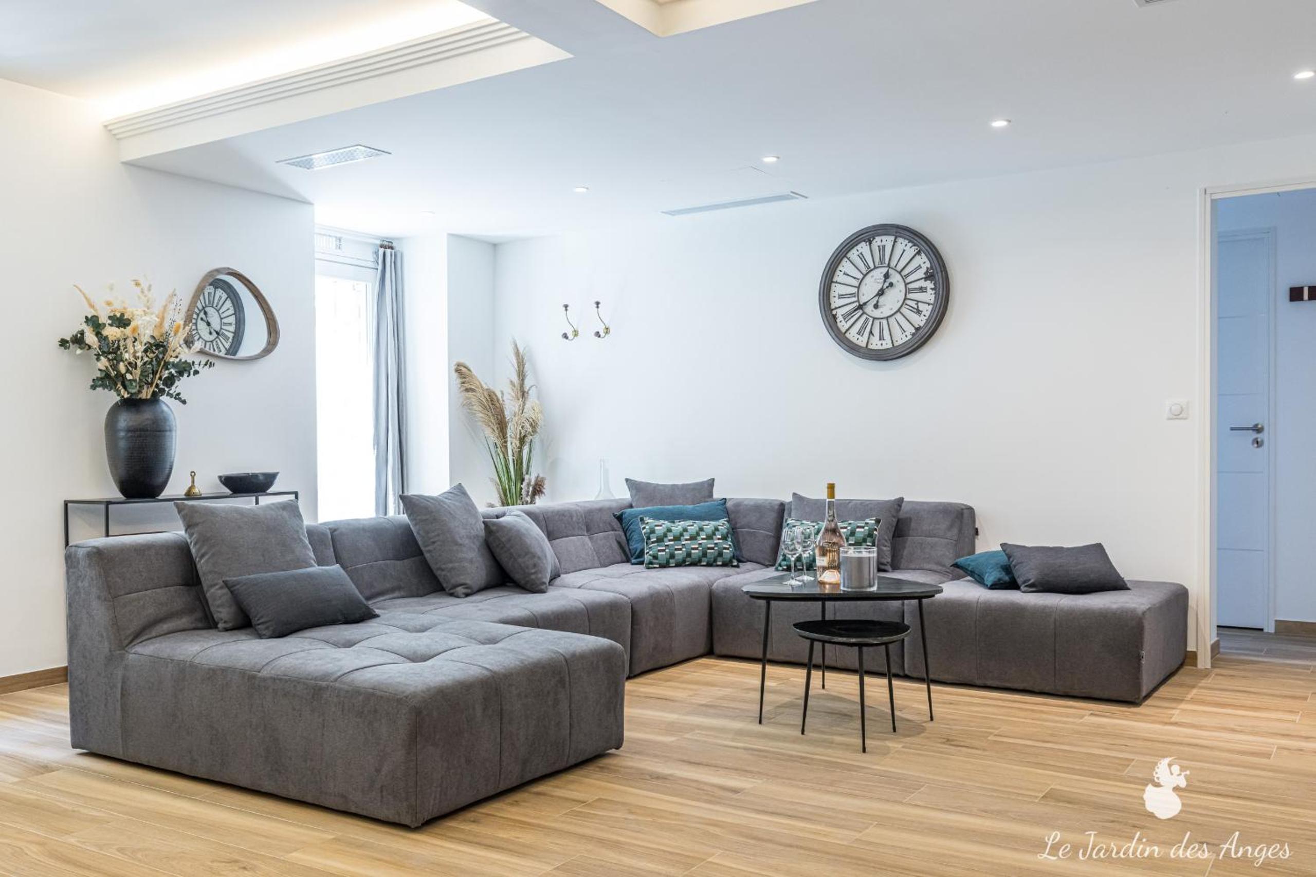 Luxury 3 Bdr Garden & Parking - Angels' Garden photo 2