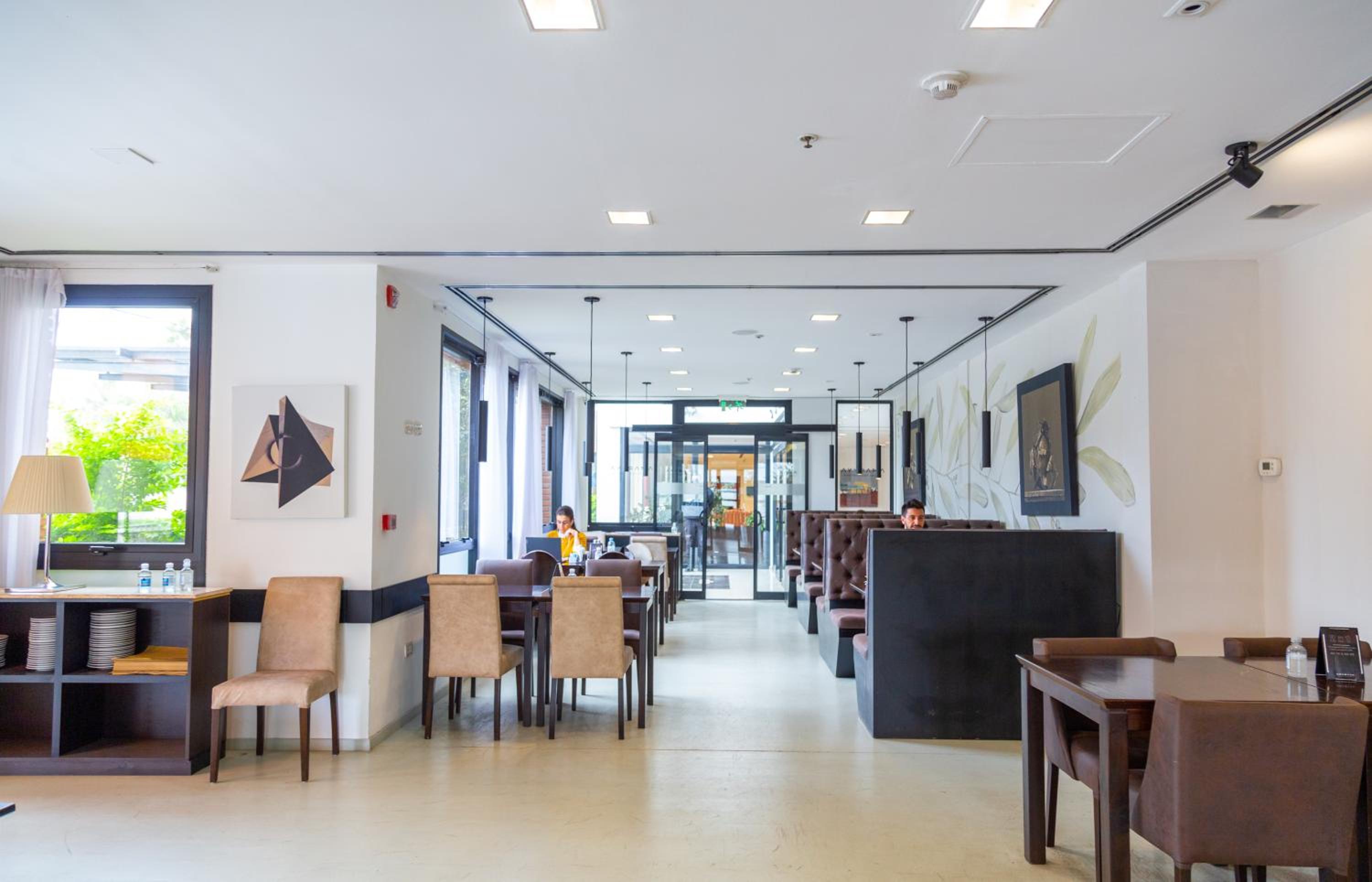 restaurant