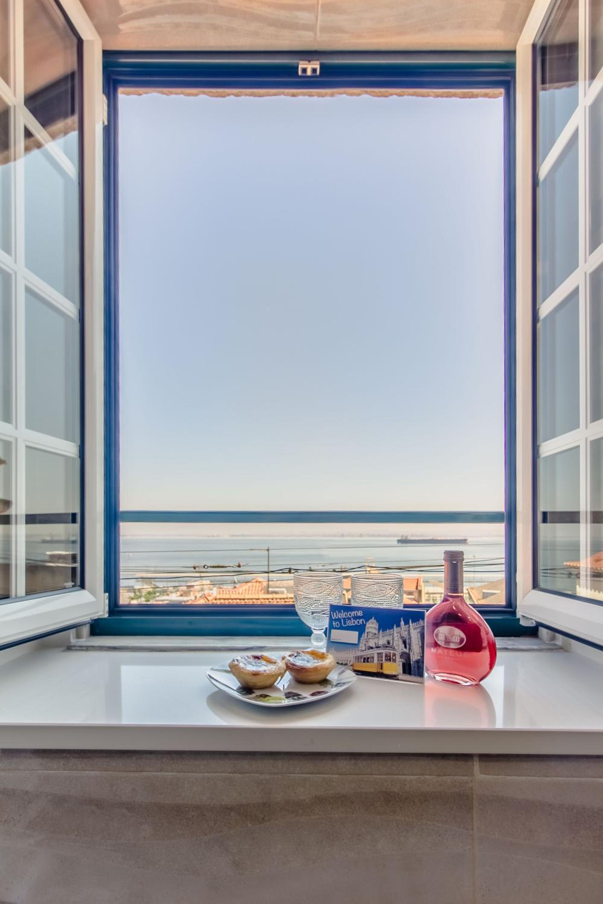 Alfama The Best view 3