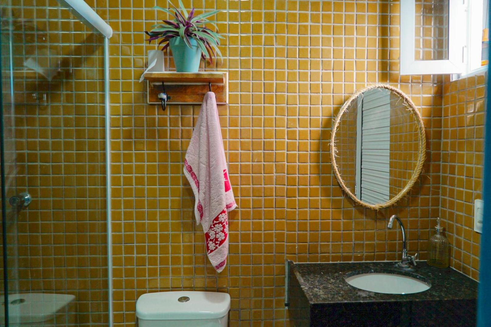 Casa duplex beira mar reformada com piscina no Peito Moça