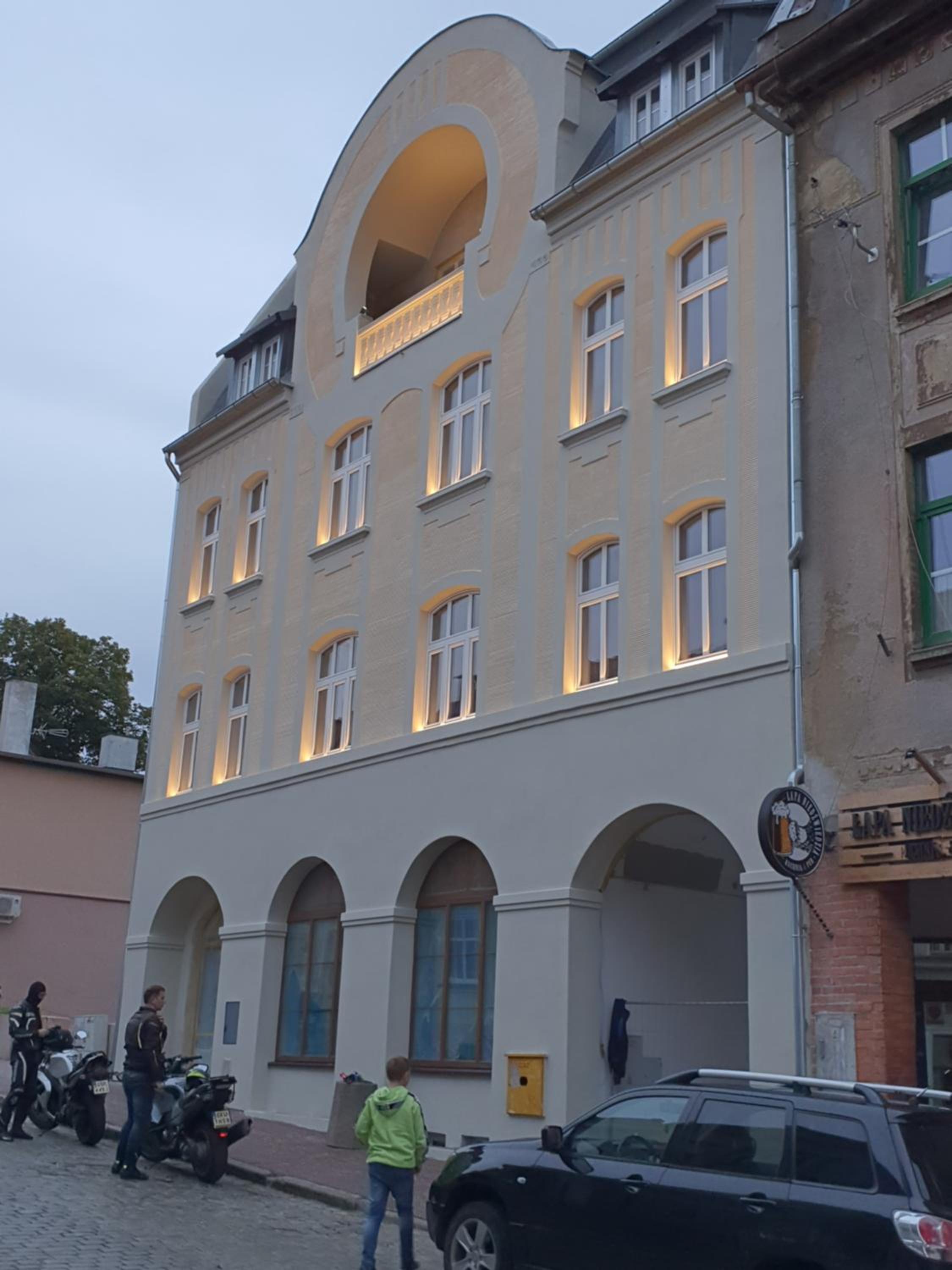 Photo 18
