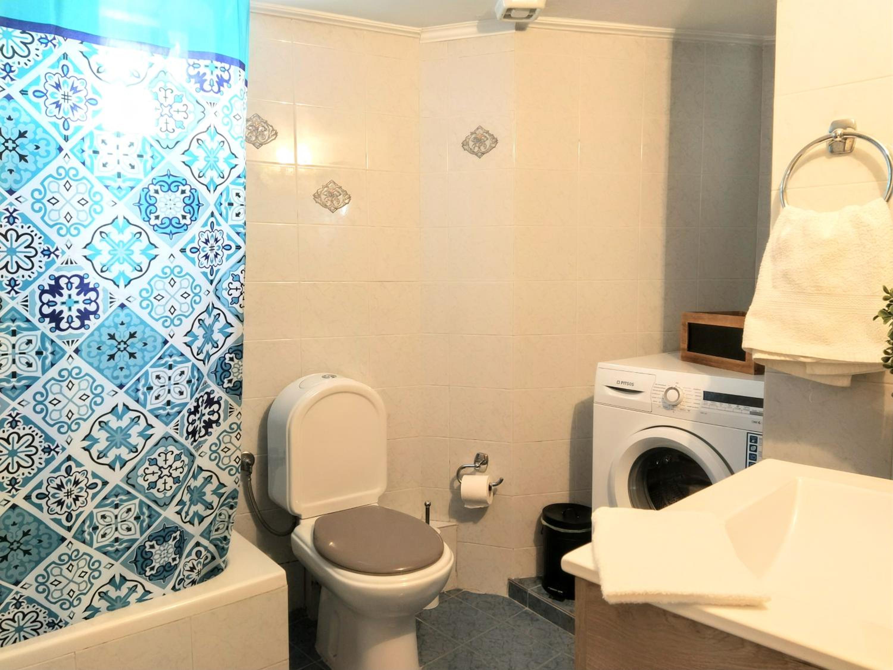 Elia Apartments