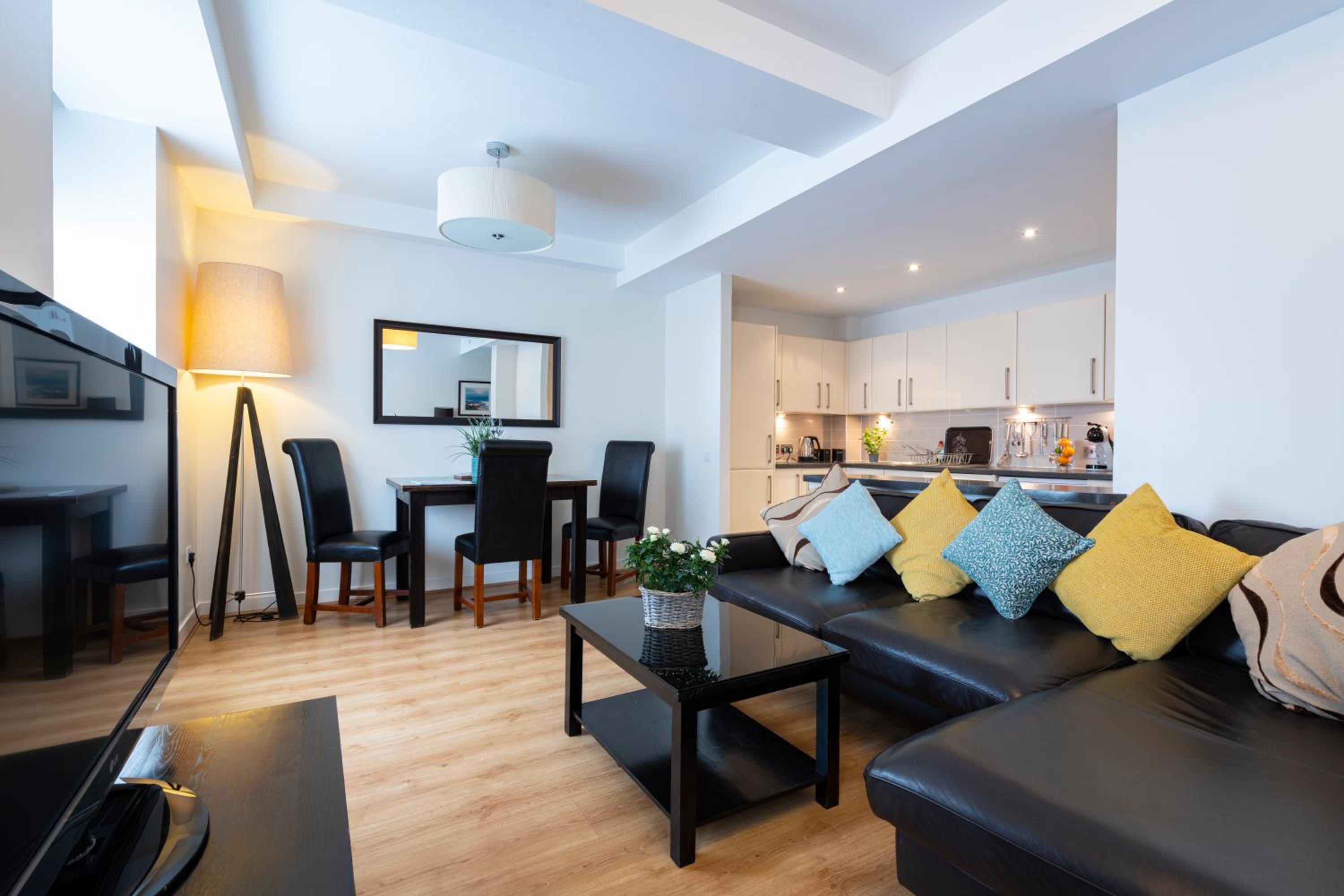 Inverness City Suites