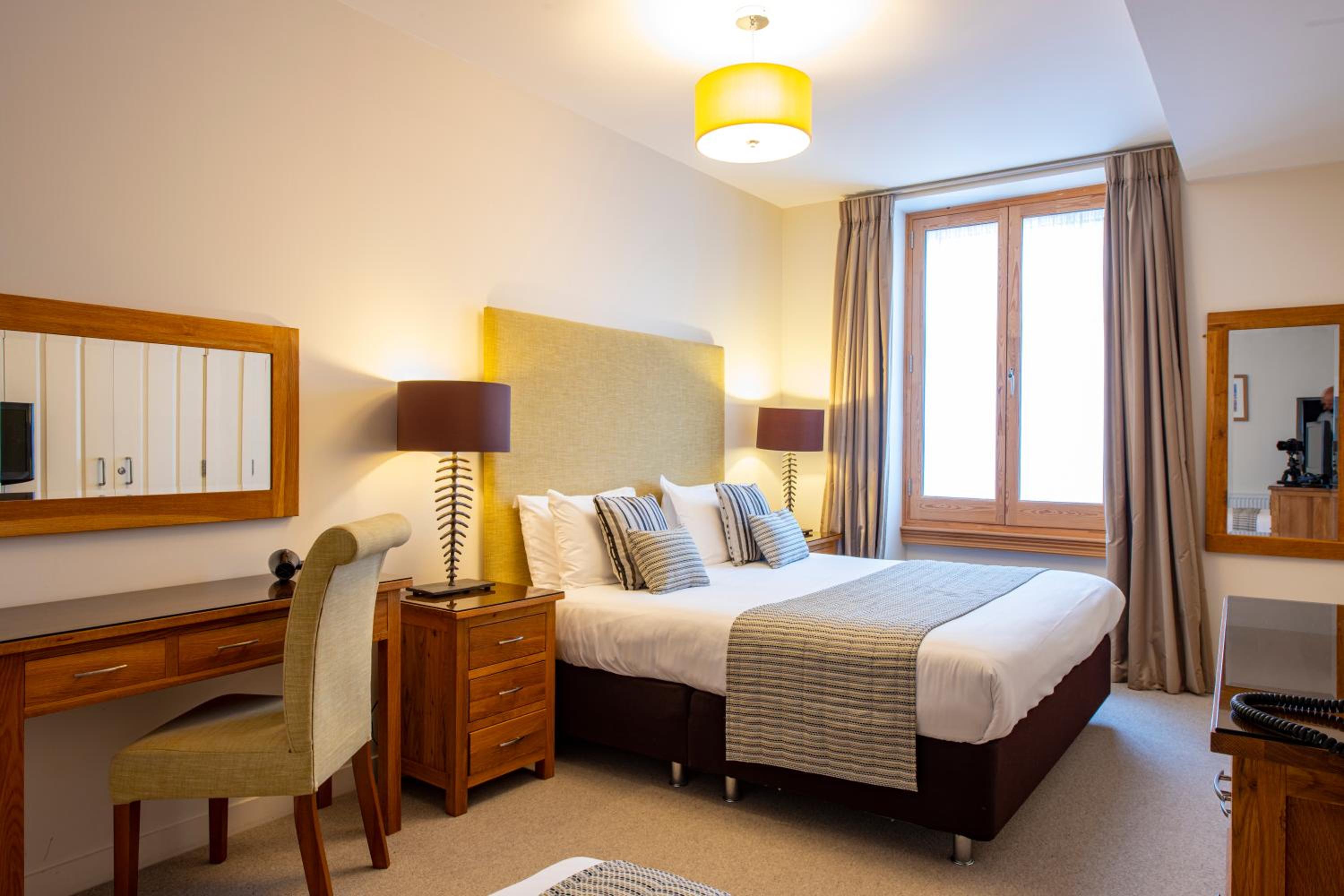 Inverness City Suites