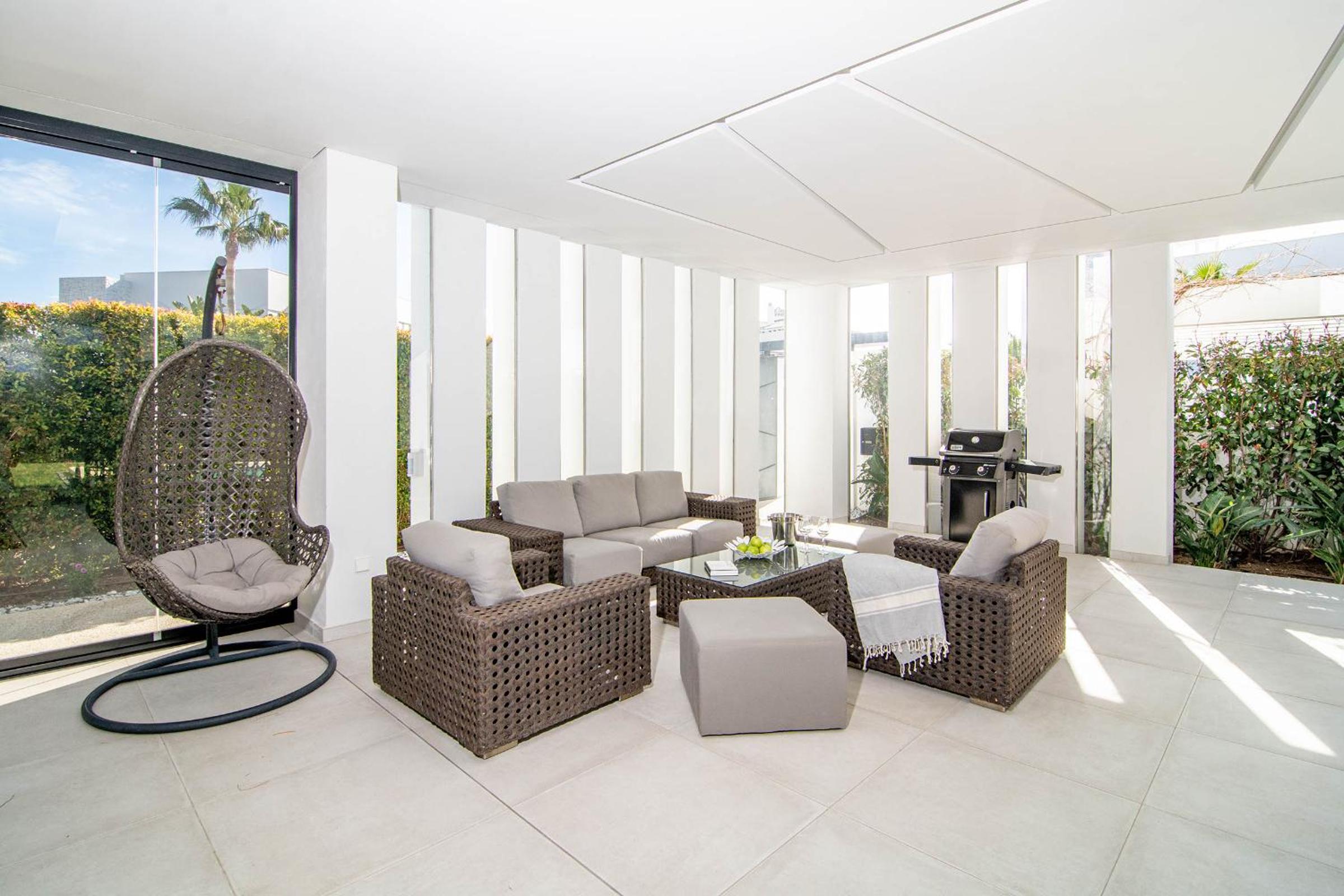 2021 Built Extravagant Villa in Luxurious Mirabella Hills view 5