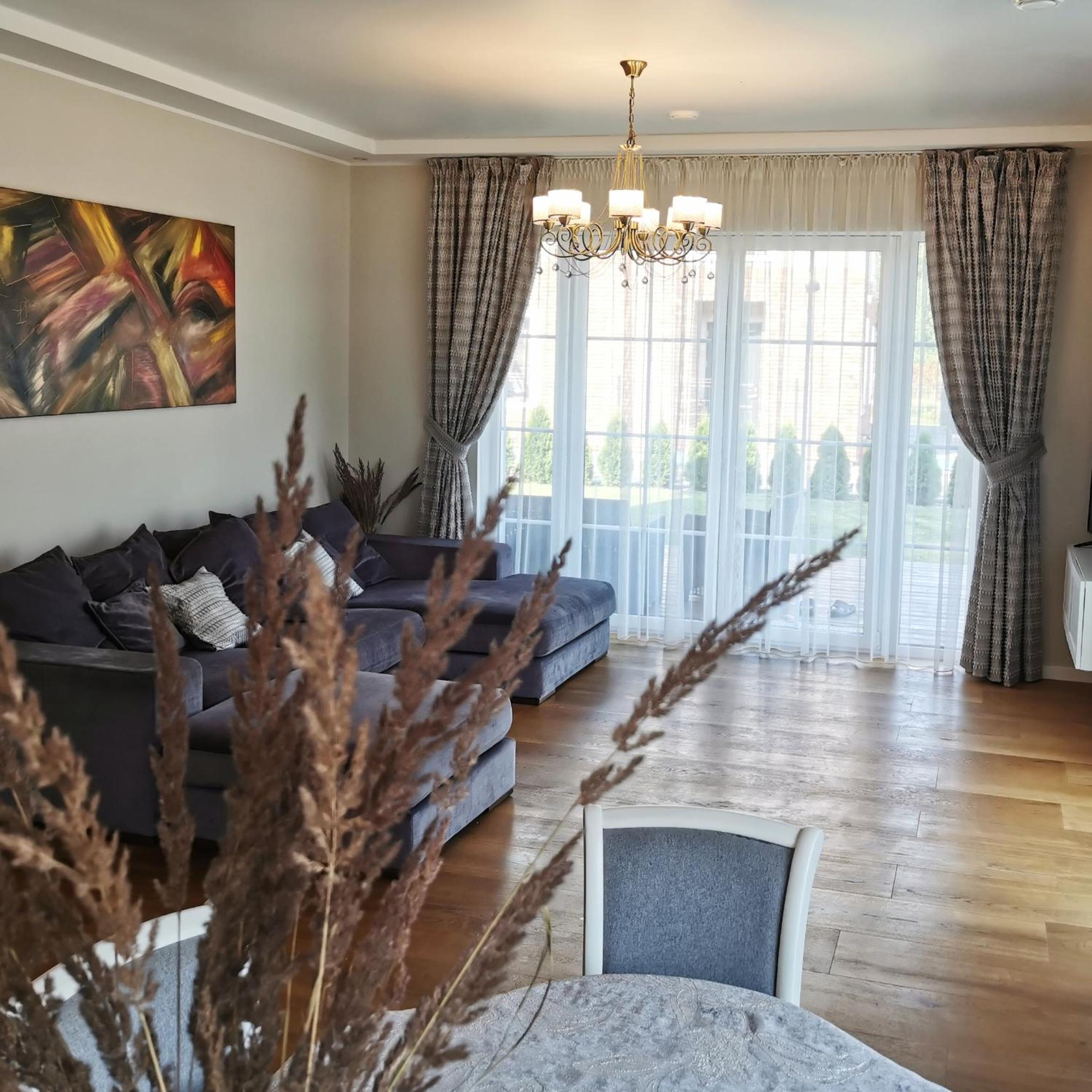 Melnrage Beach cozy apartments & terrace - pine view sea entry view 2