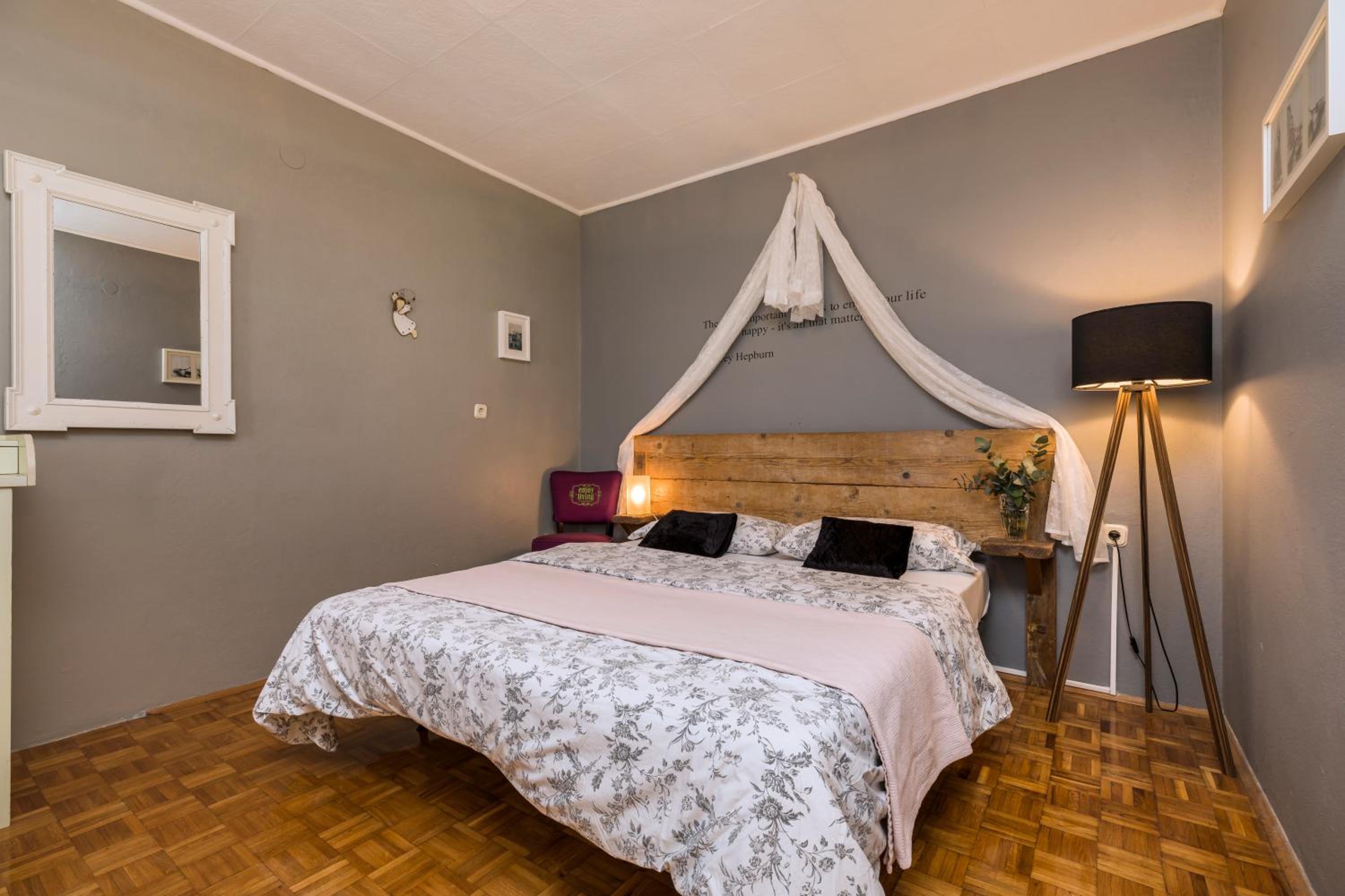 Alaburic rooms & apartment
