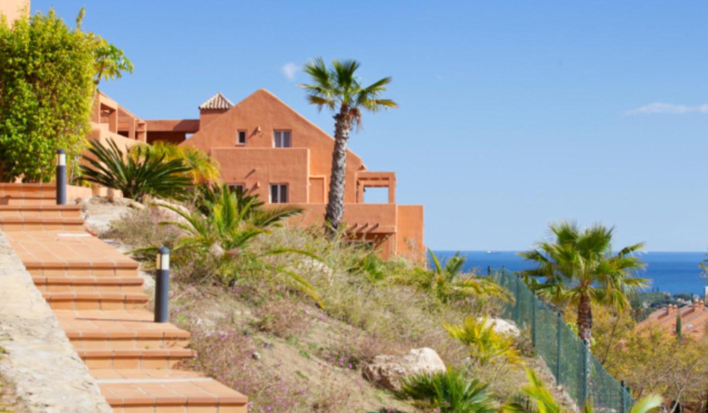 Lagos de Santa María Luxury Apartment Isabel