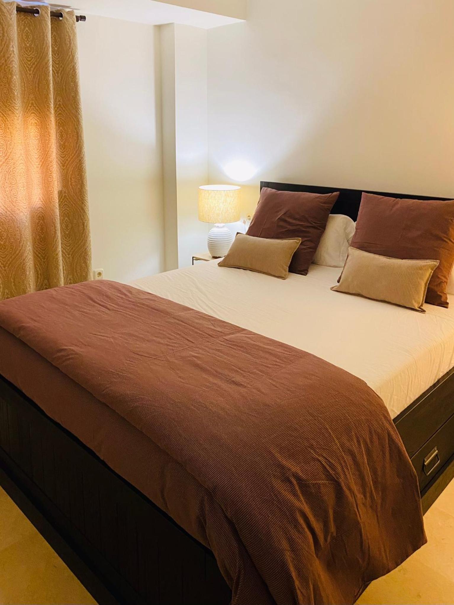 Lagos de Santa María Luxury Apartment Isabel