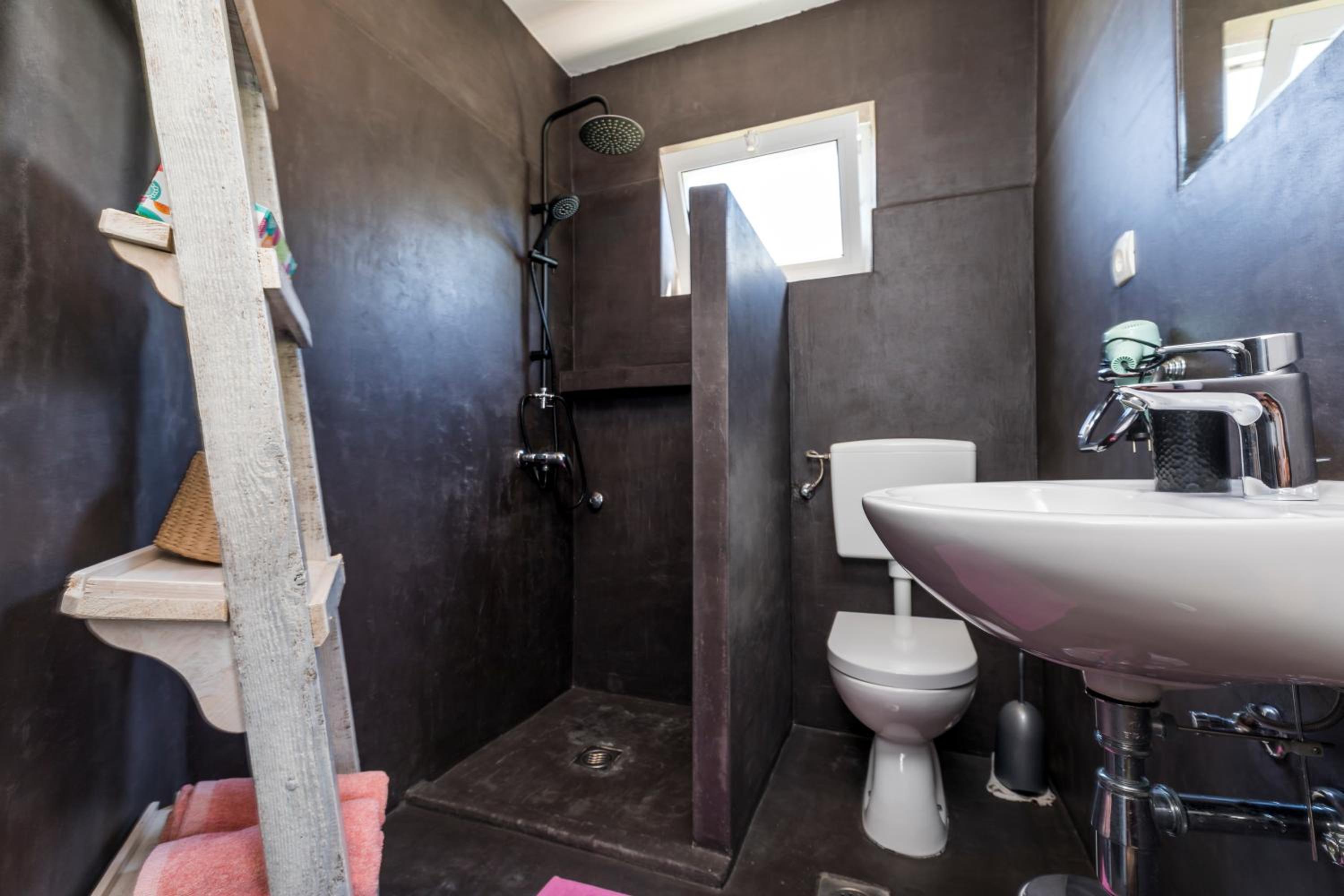 Alaburic rooms & apartment