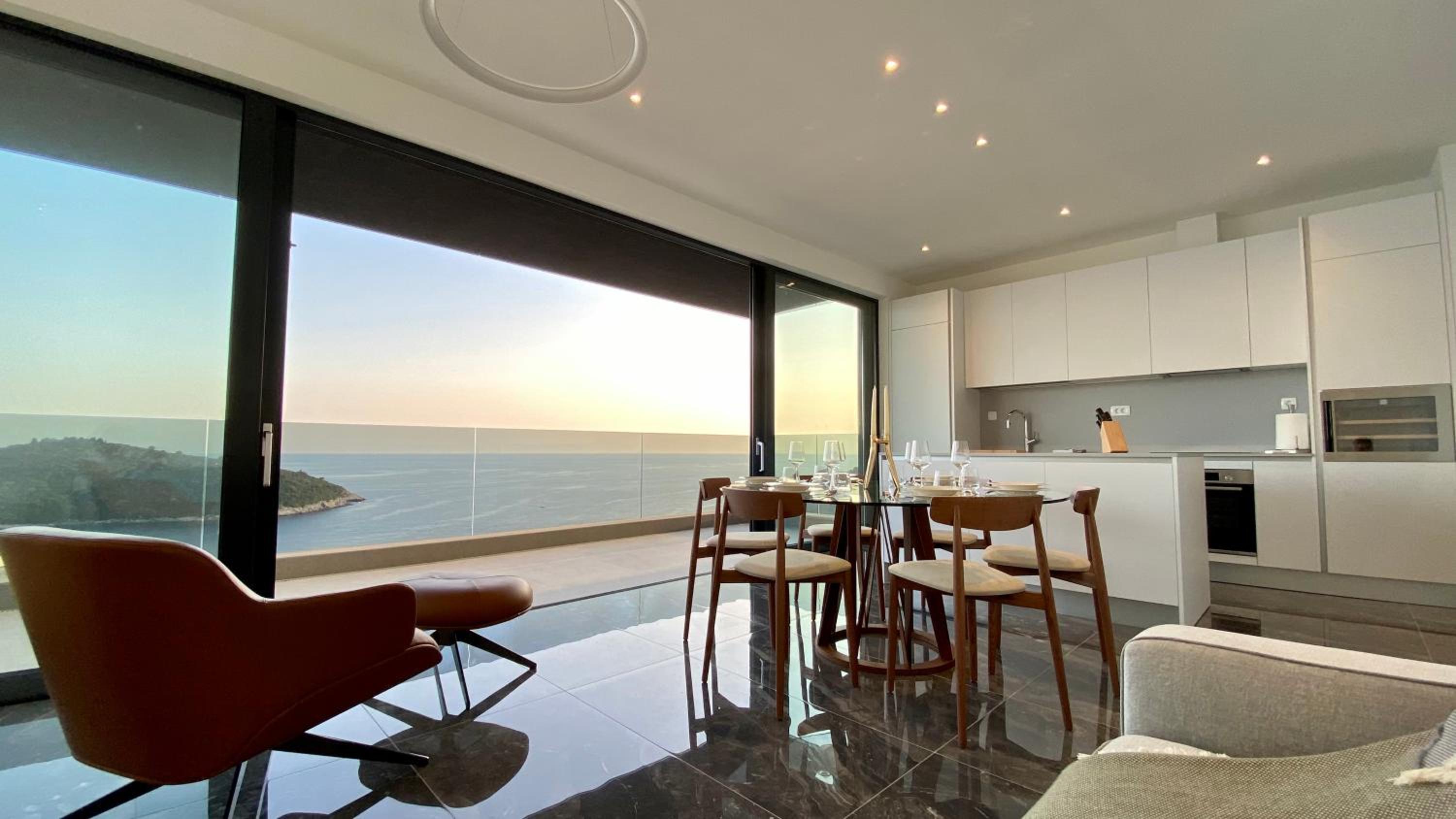New&Luxury Apartment with an Outstanding View - Bombii Blue