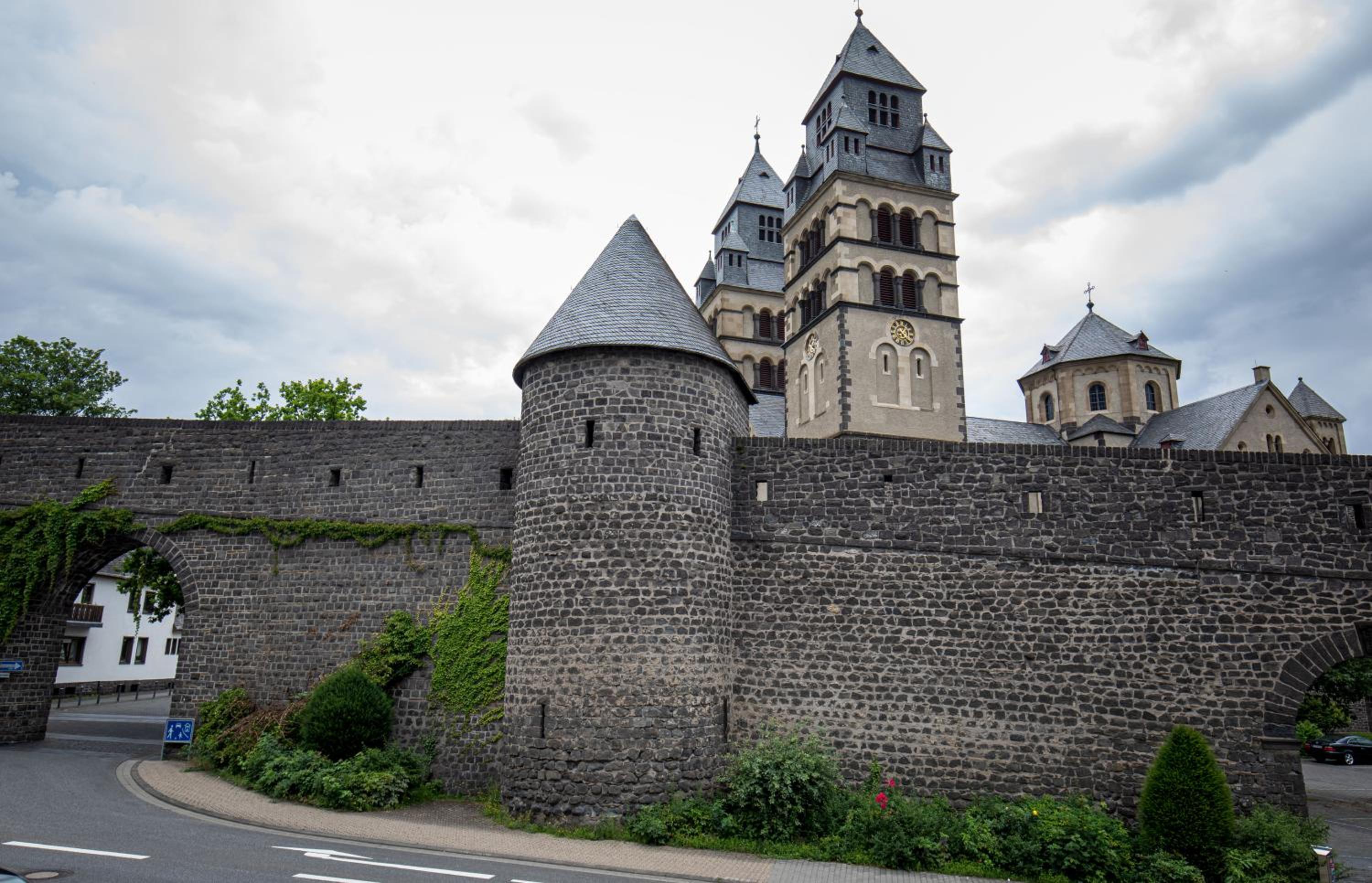 Hinter Burg, Haus mit Garten