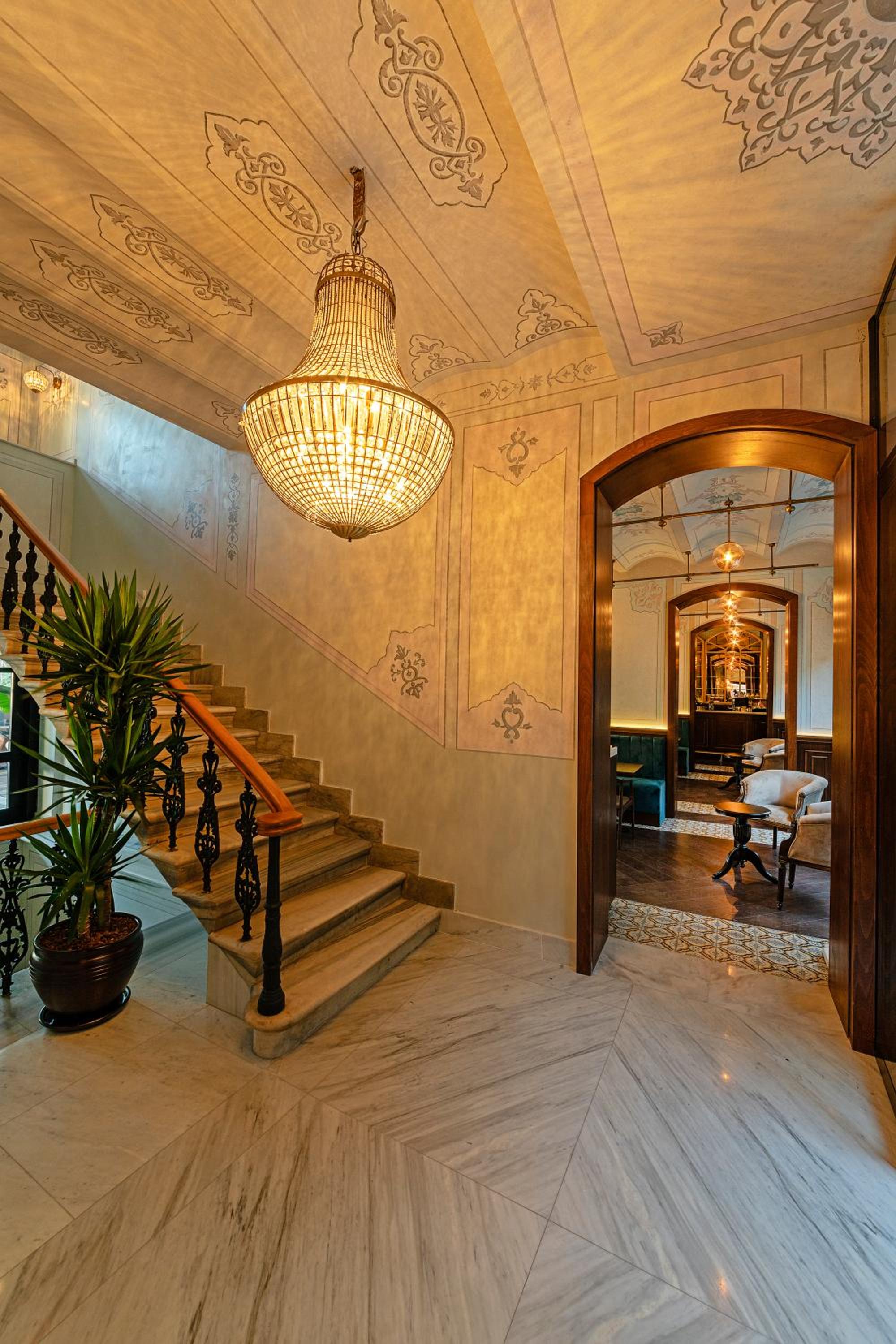 Meroddi Barnathan Hotel - Image 11