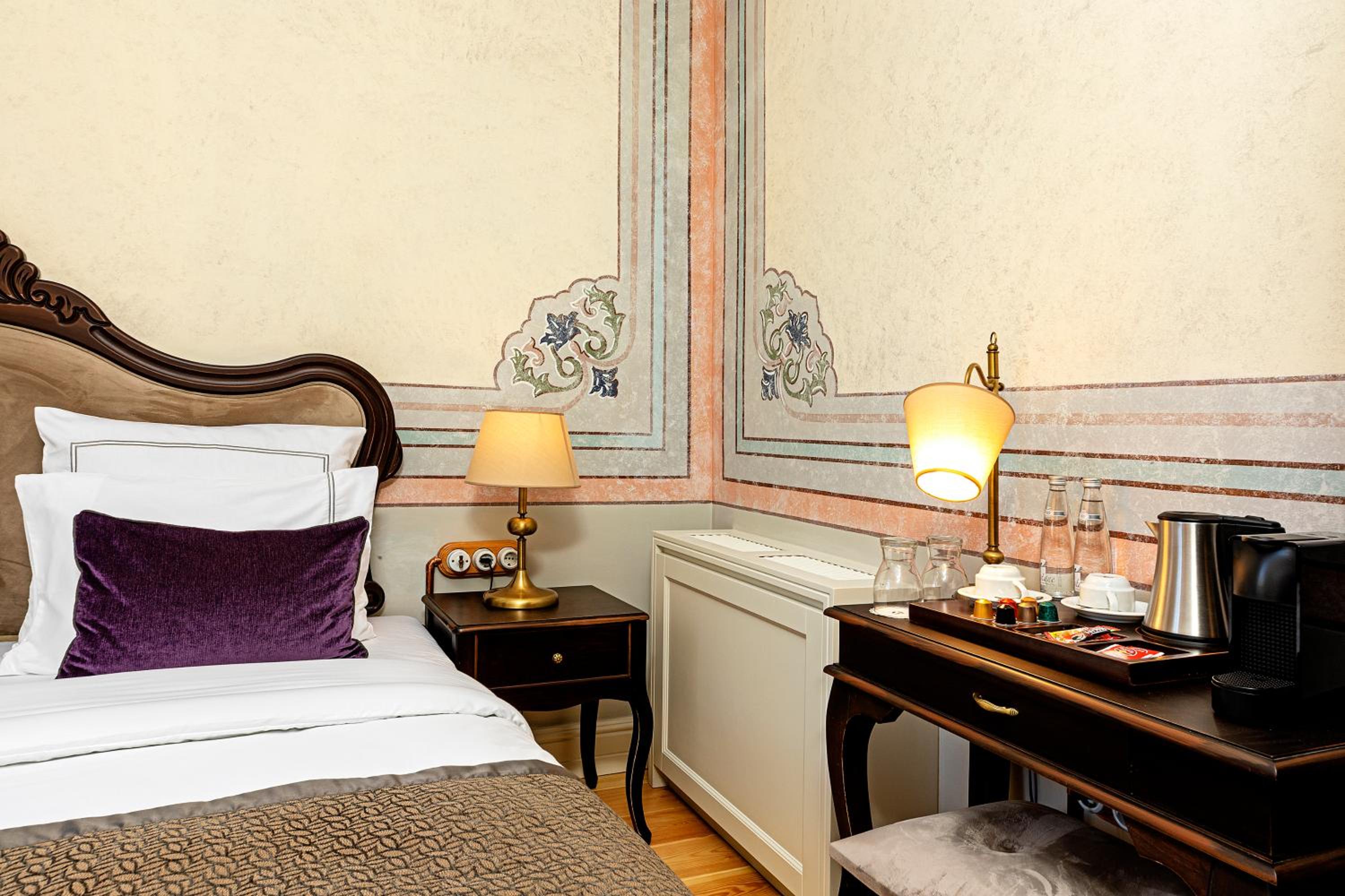 Meroddi Barnathan Hotel - Image 88