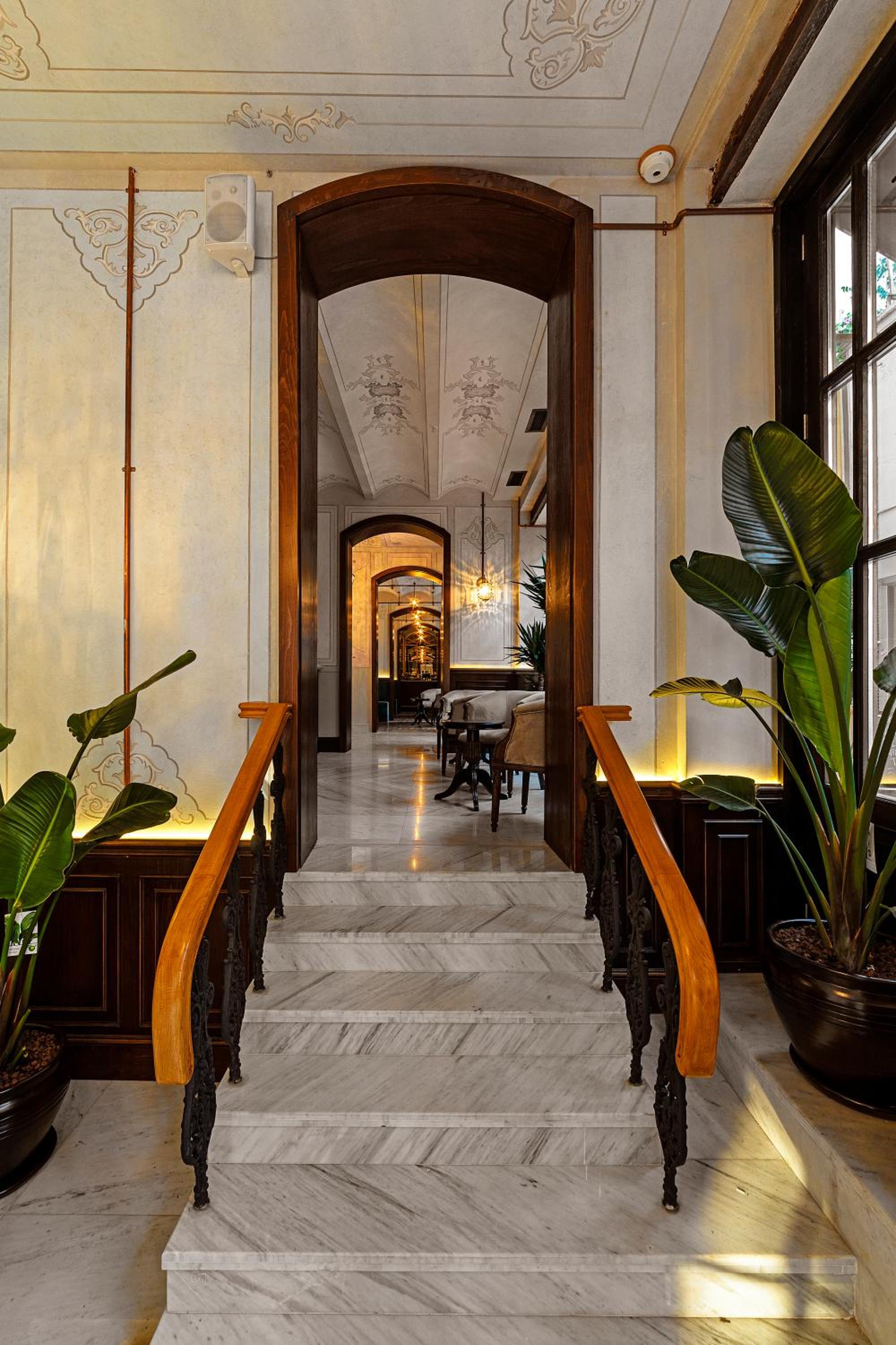 Meroddi Barnathan Hotel - Image 62