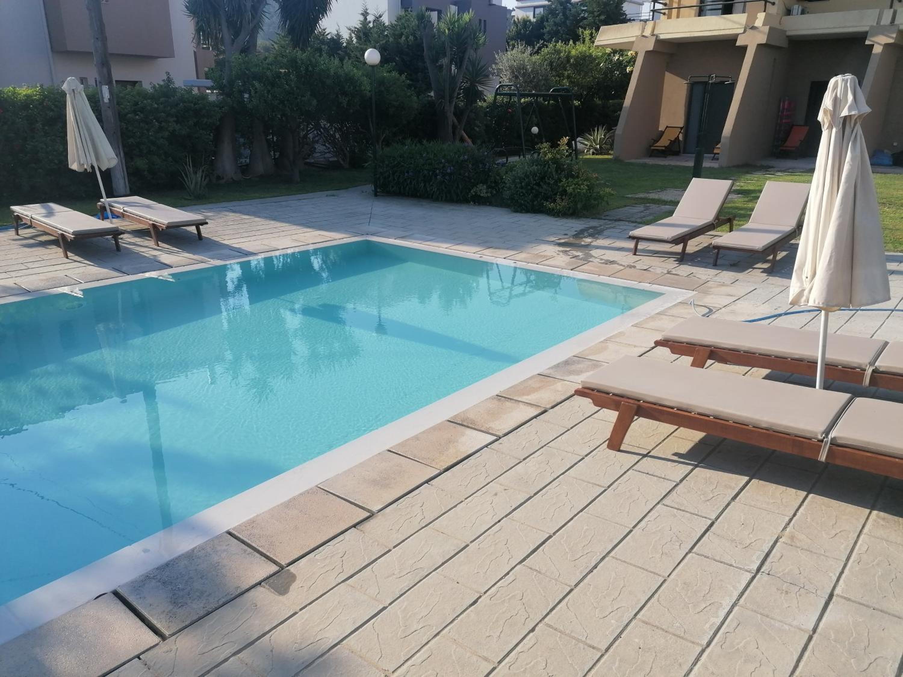 Endless Summer Pool Flat view 5