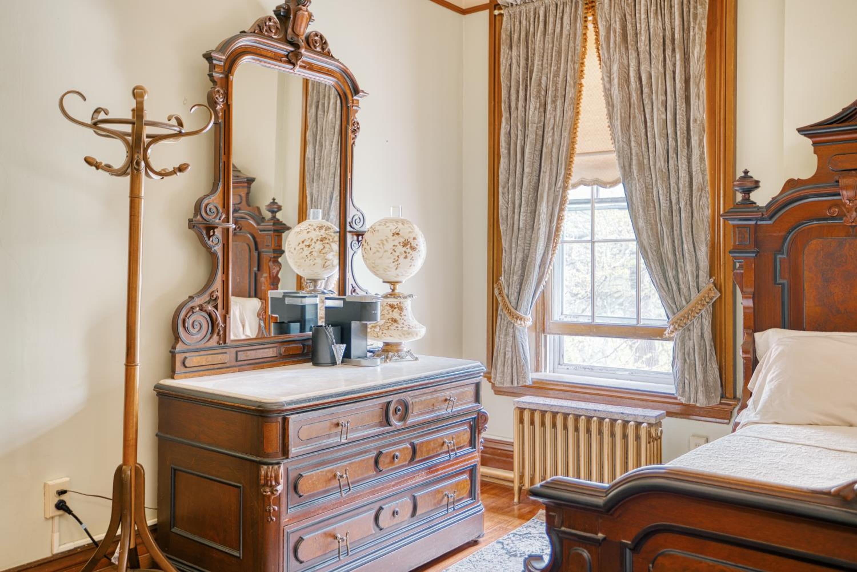Galena Vacations - Galena Inn formerly Victorian Mansion - Property Image 35