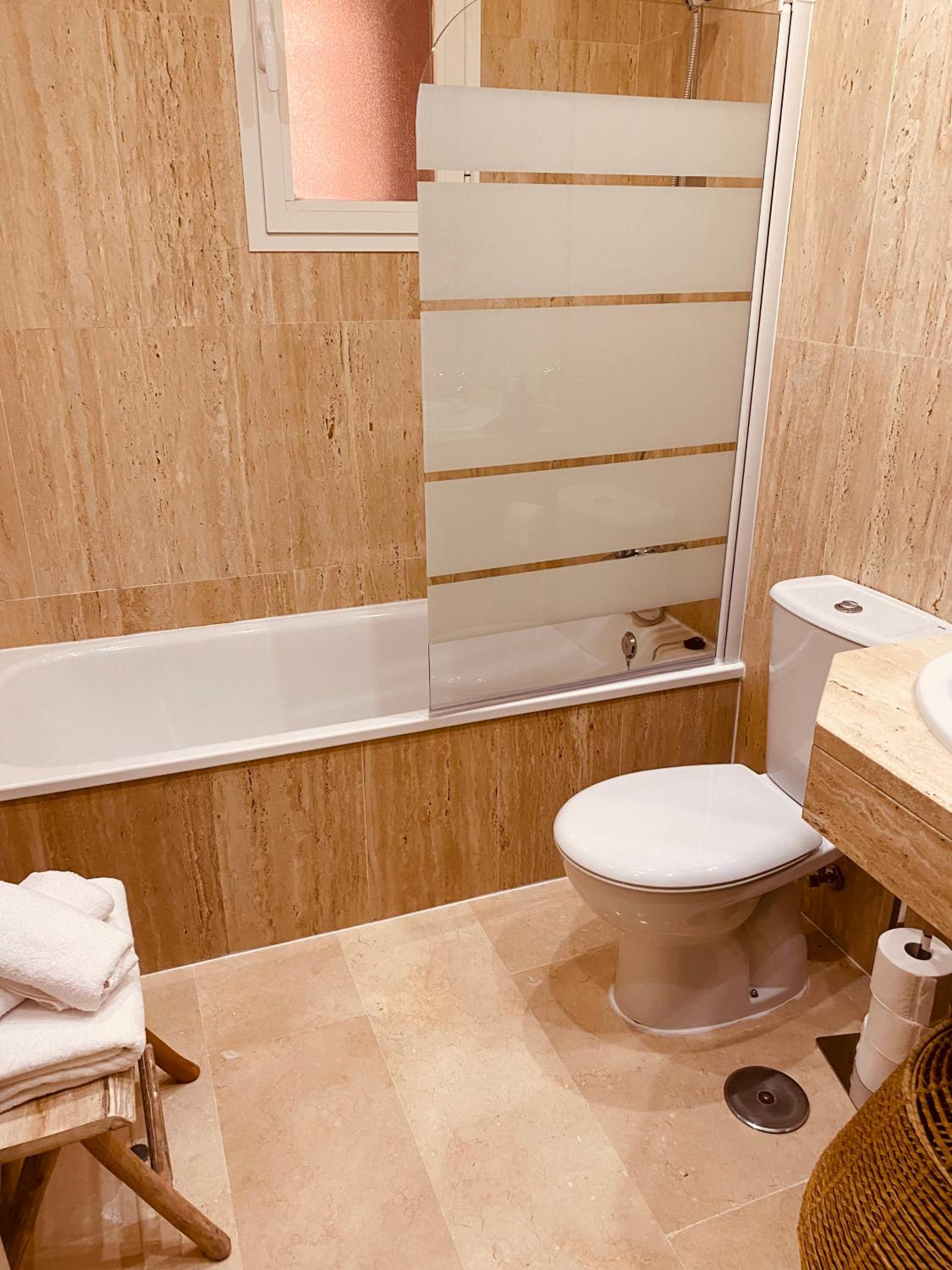 Lagos de Santa María Luxury Apartment Isabel