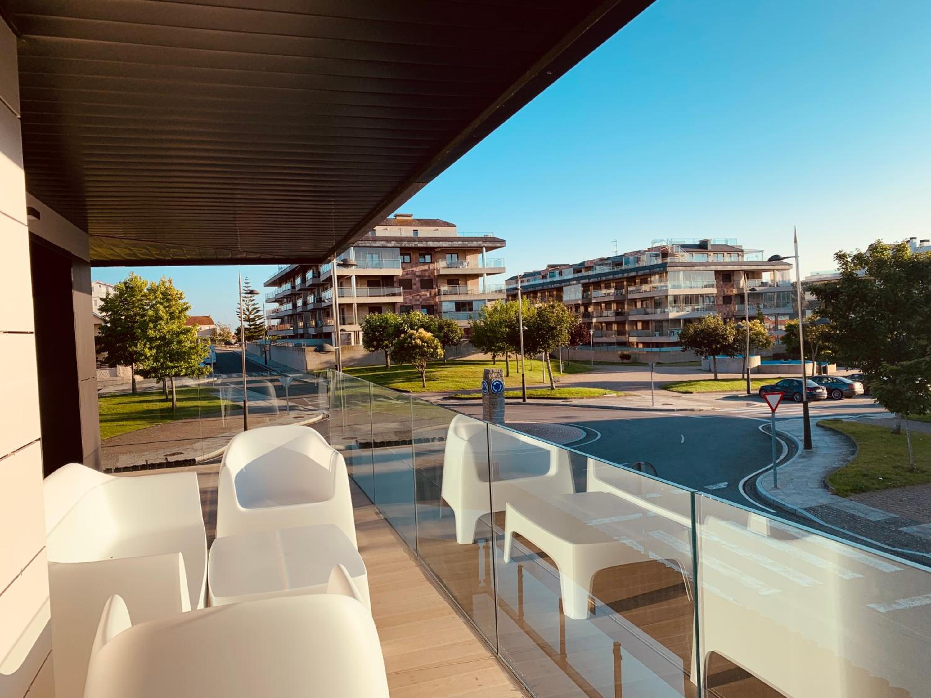 CANELAS PREMIUM NUEVOS con PISCINA, AMPLIAS TERRAZAS Y GARAJE