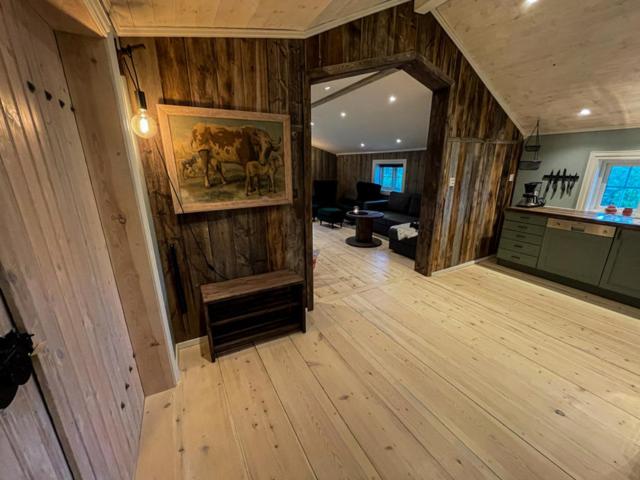 Stall-loftet, Aastrøen gård, Vingelen view 3