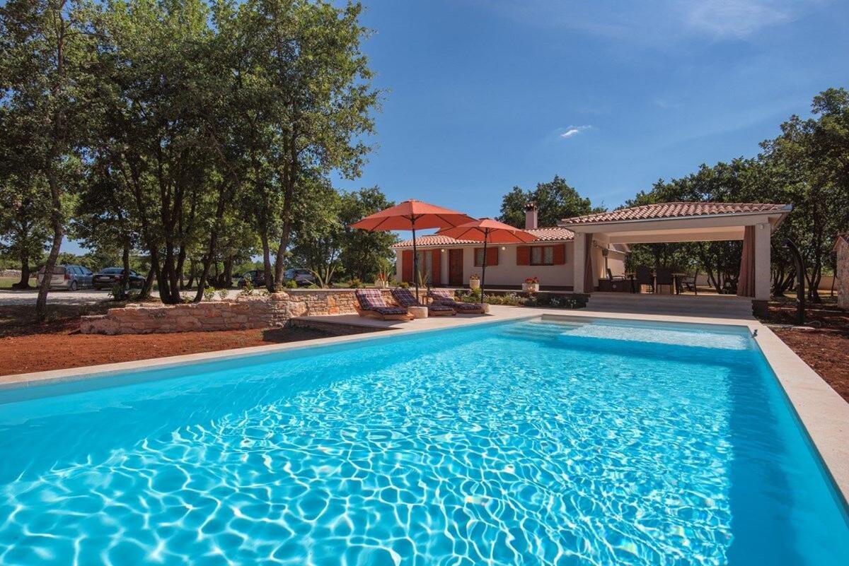 Villa Martinetinka view 3