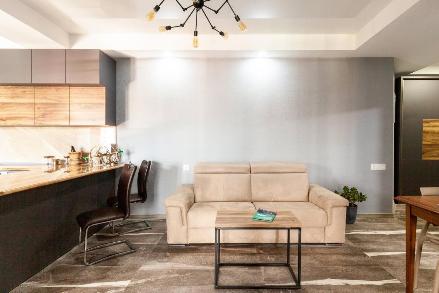 Veli group Apartment in Old City view 2