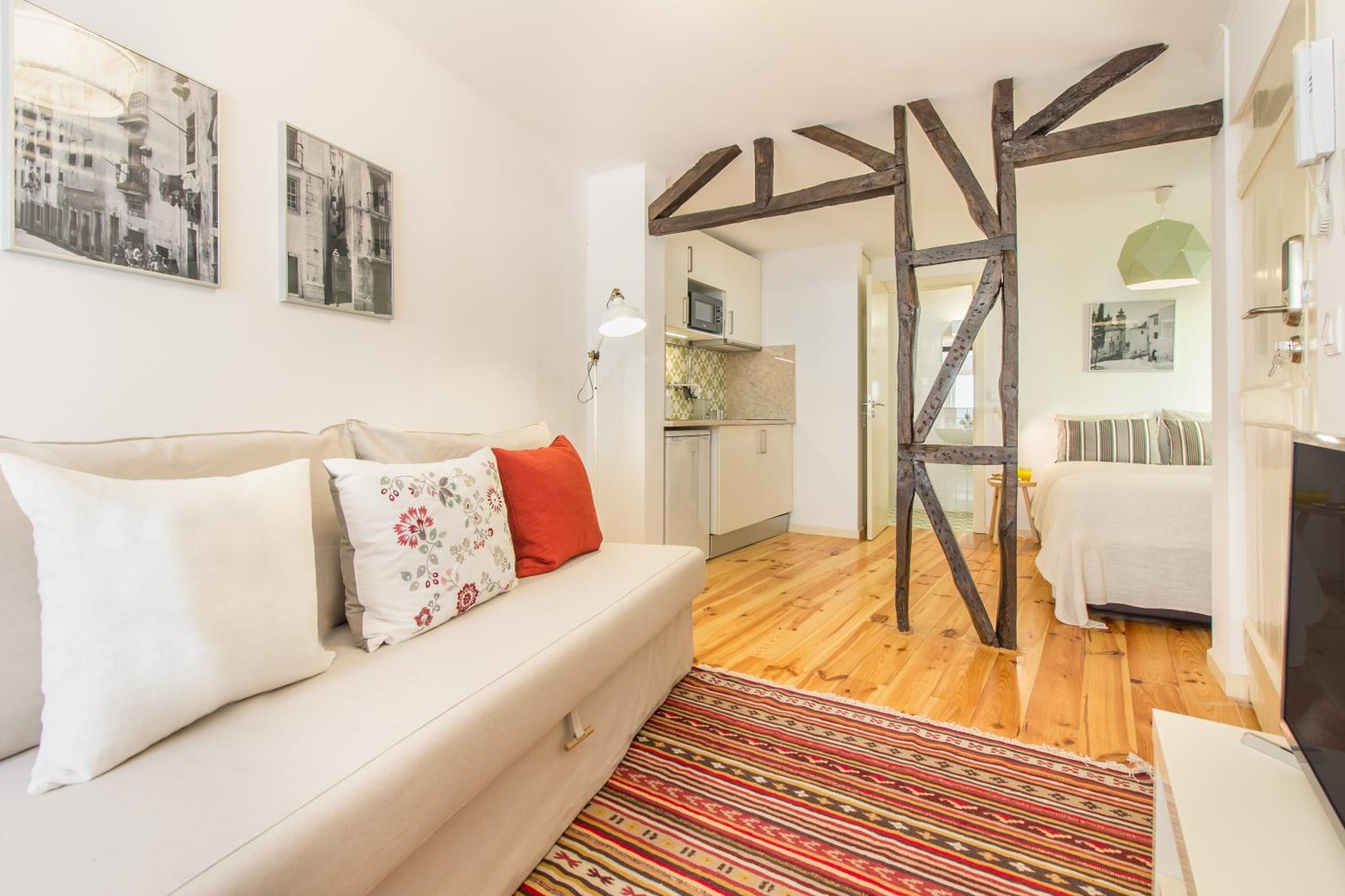 Guest Inn Alfama Apartments view 3