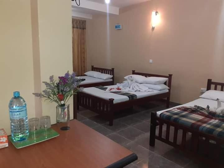 Anura Guest Inn