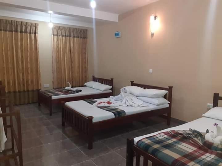 Anura Guest Inn