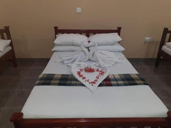 Anura Guest Inn