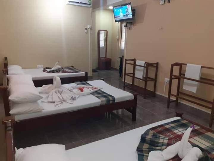Anura Guest Inn