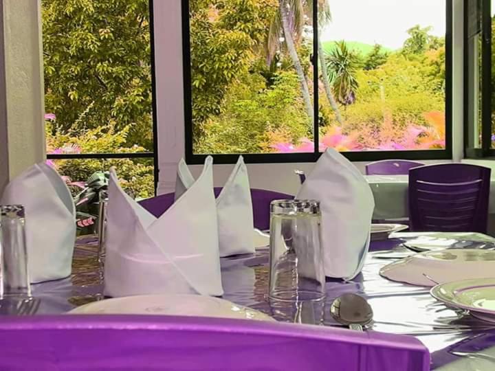 Anura Guest Inn