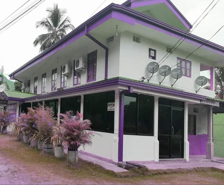 Anura Guest Inn