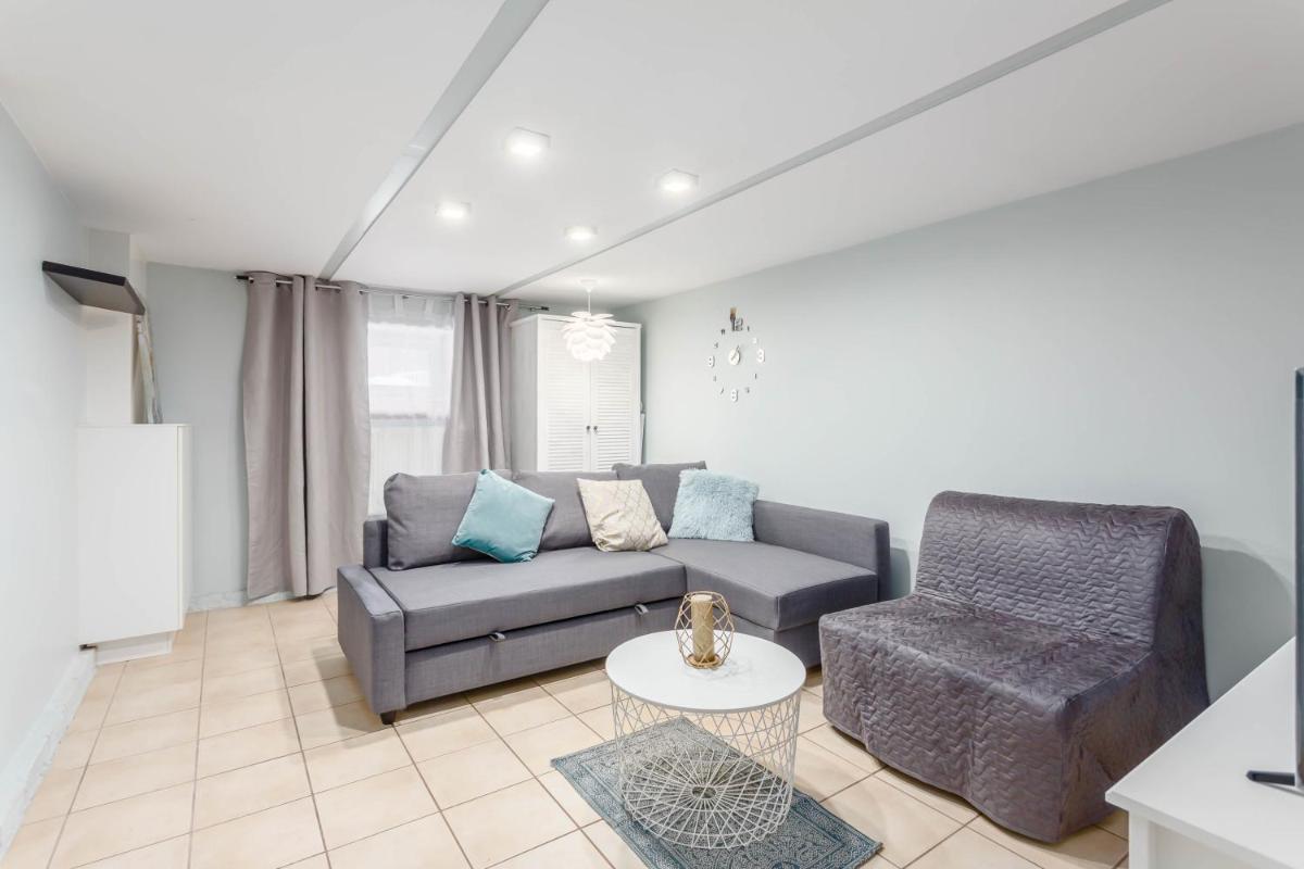 Chill Apartments Gersona view 3
