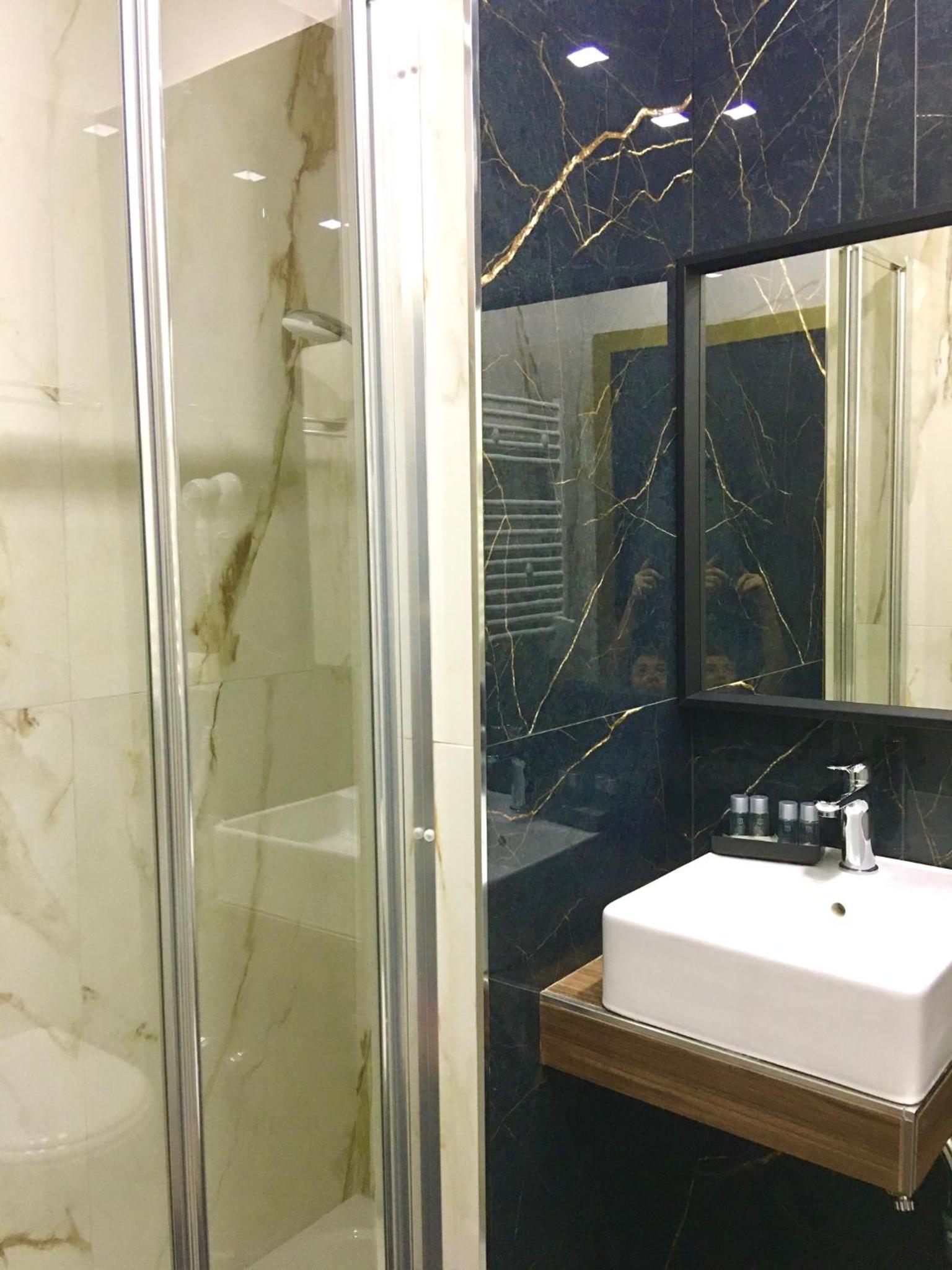 Katarios Suite
