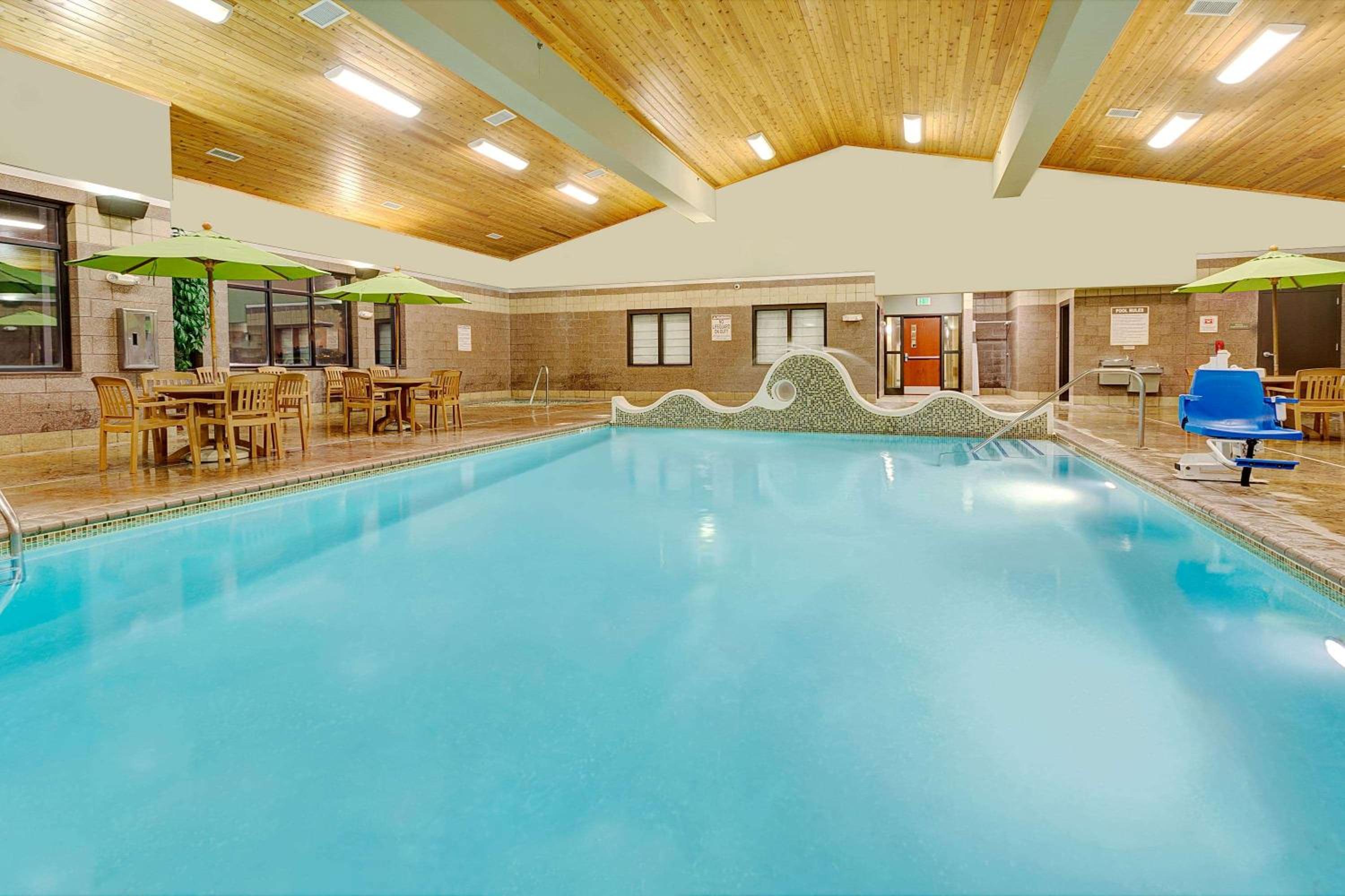 Cheyenne Vacations - Days Inn by Wyndham Cheyenne - Property Image 2