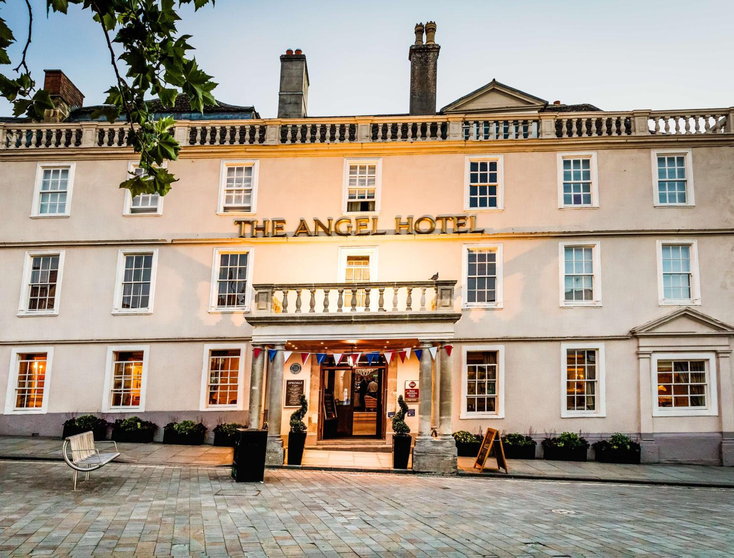 Chippenham Vacations - Best Western Plus Angel Hotel - Property Image 1