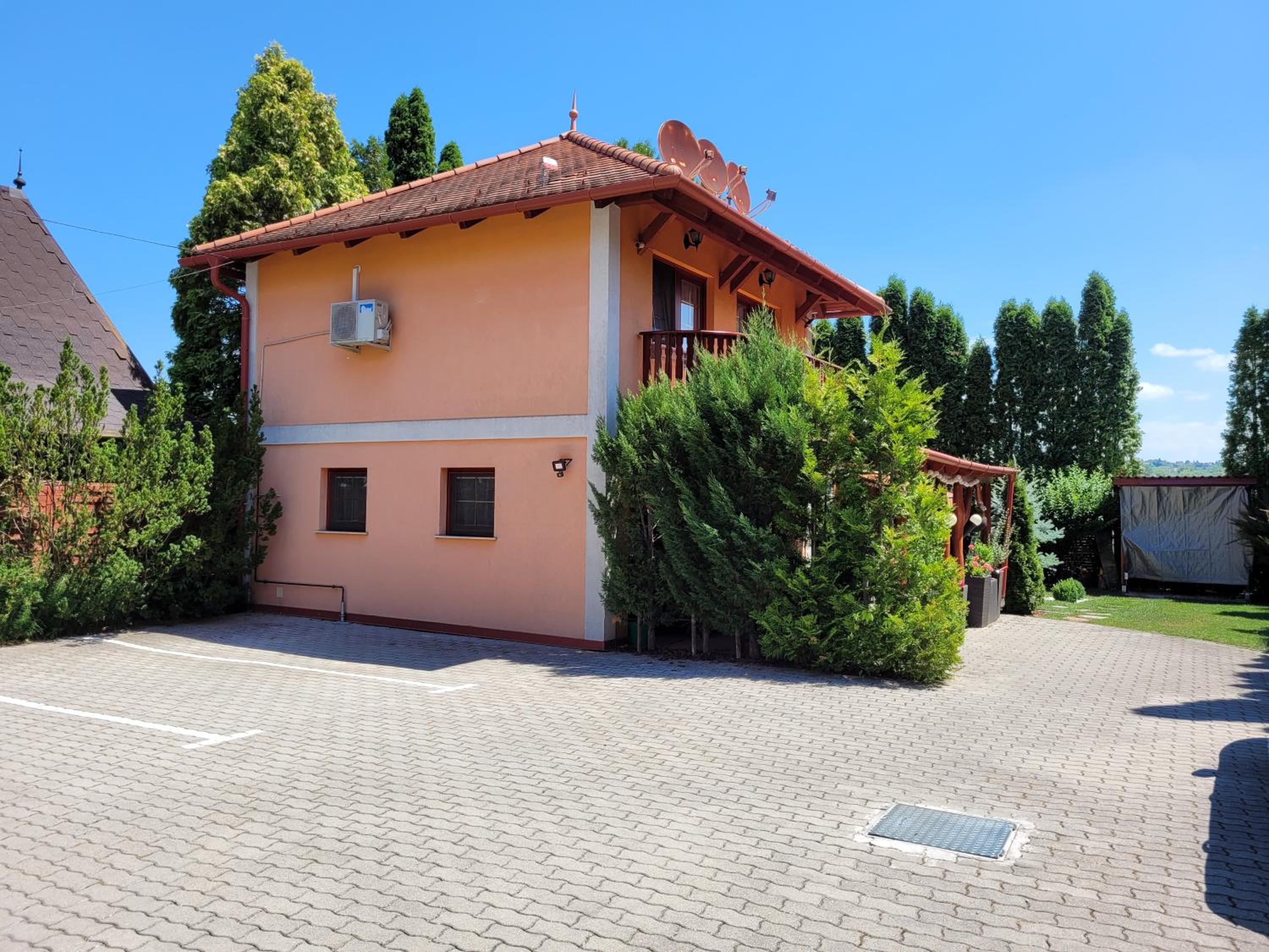Villa Zlata Praha view 5