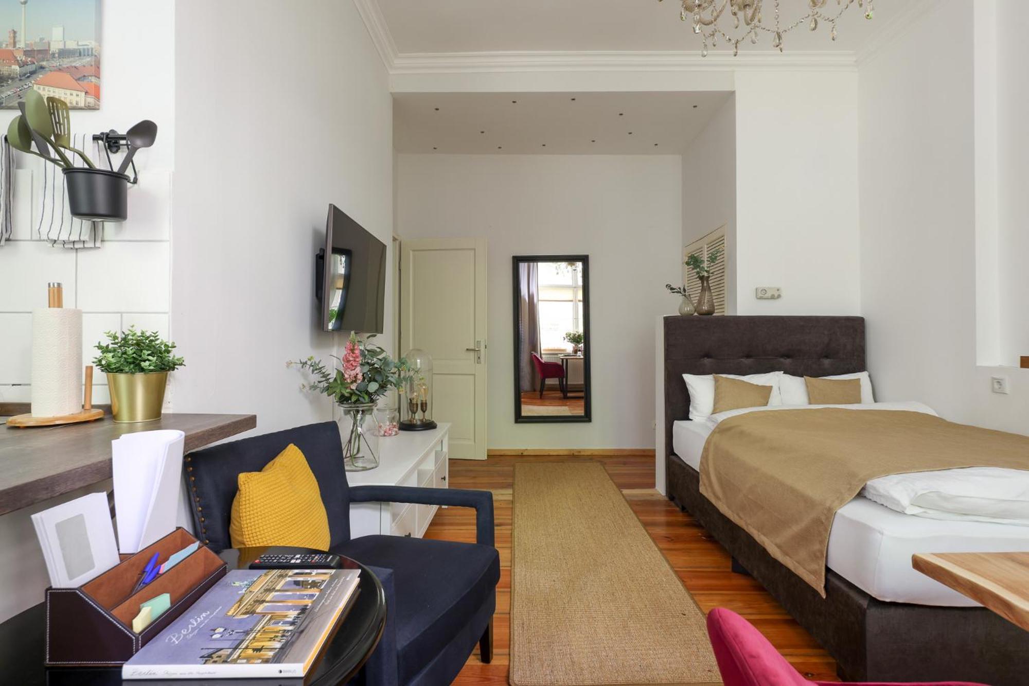 4 Personen Altbau nahe Kurfürstendamm - Othello photo 2