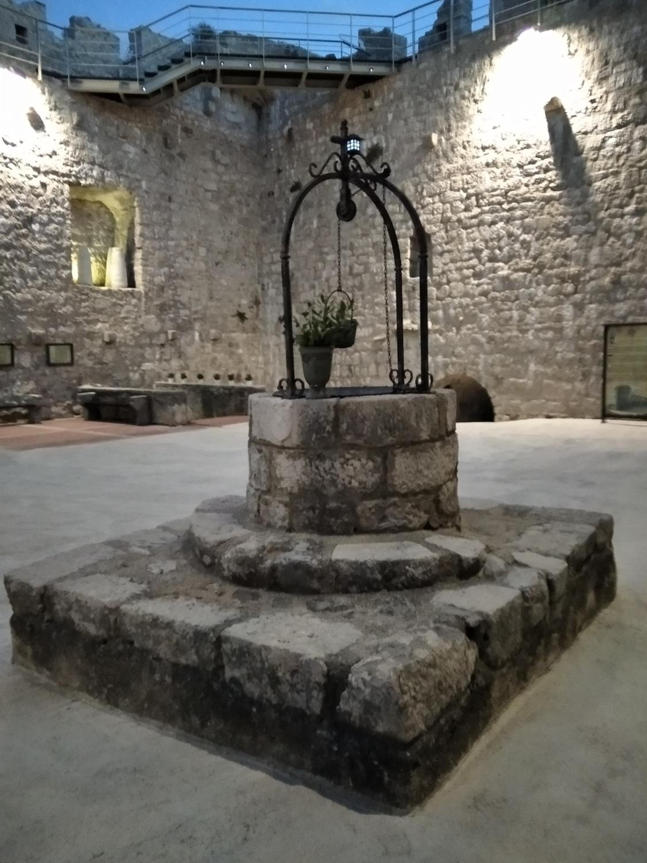 Photo 29