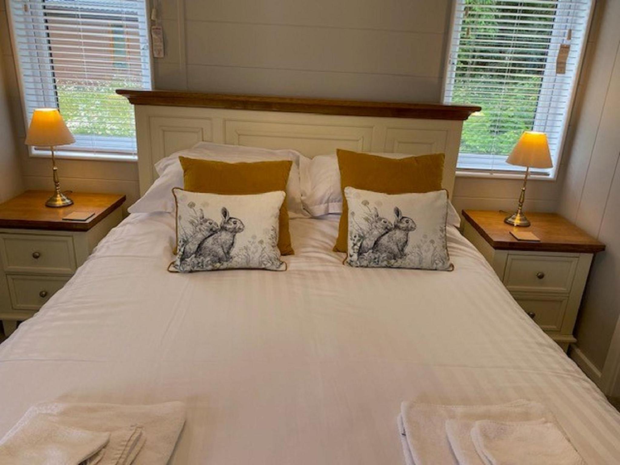 Hollicarrs – Sunflower Lodge photo 3