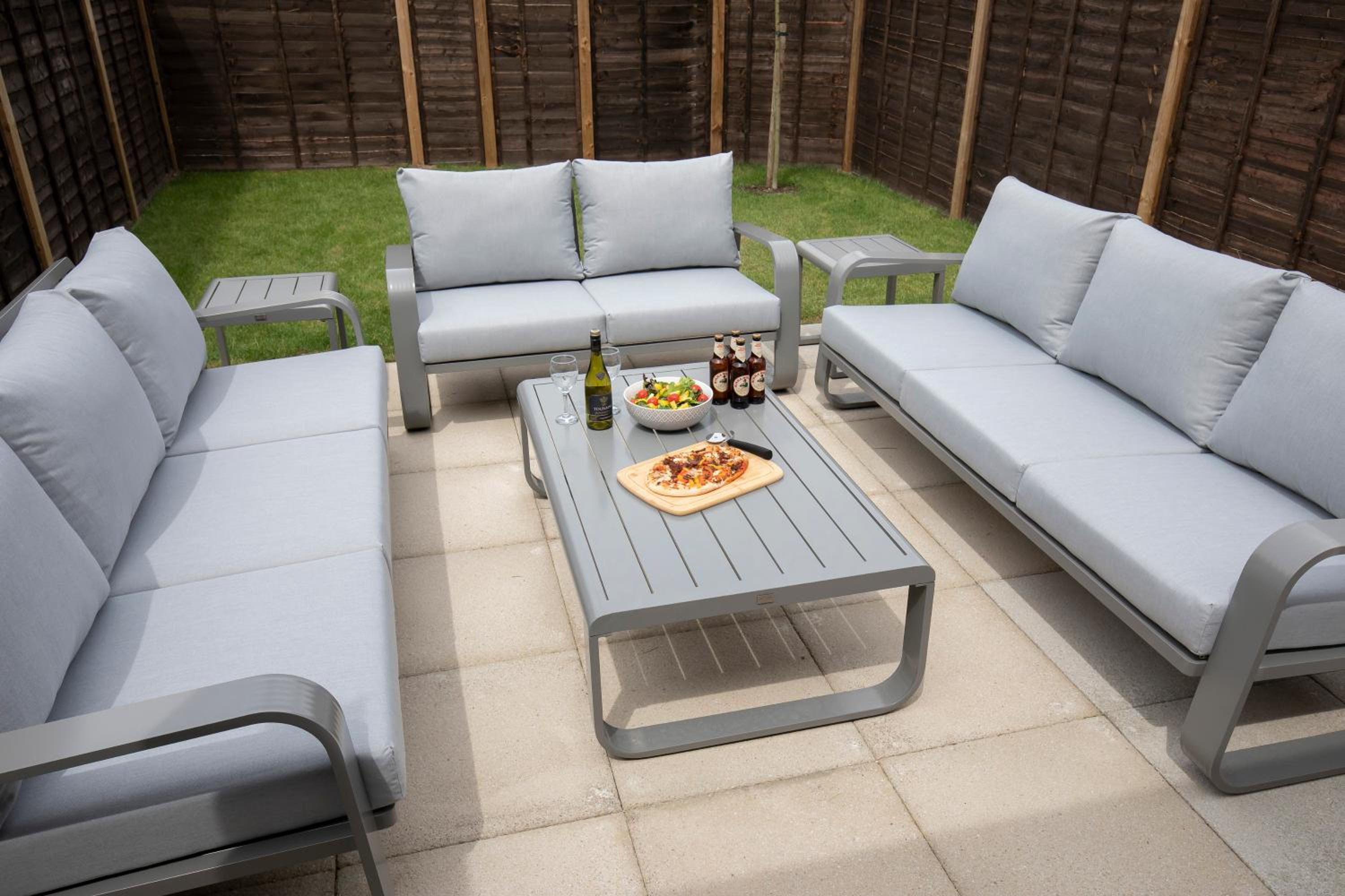 Elliot Oliver - The Old Surgery - Stunning 4 Bedroom Home With Parking In Cheltenham view 2