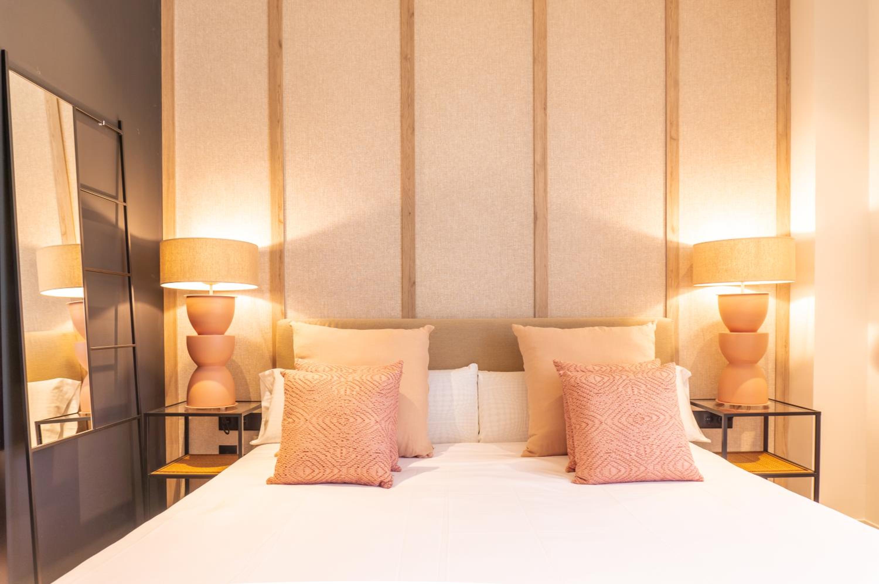 Valencia Luxury - Sea Port II en Valencia — hotel room