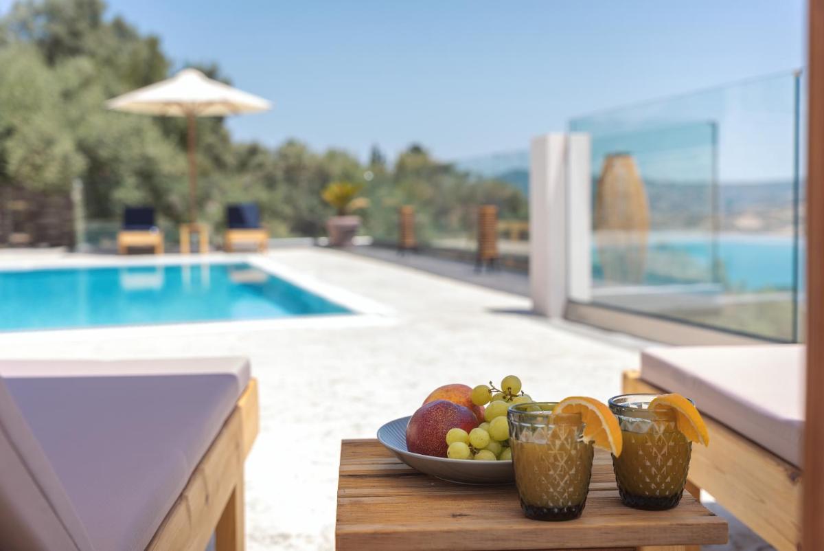 Hotel Koumaries Villas - Image 1