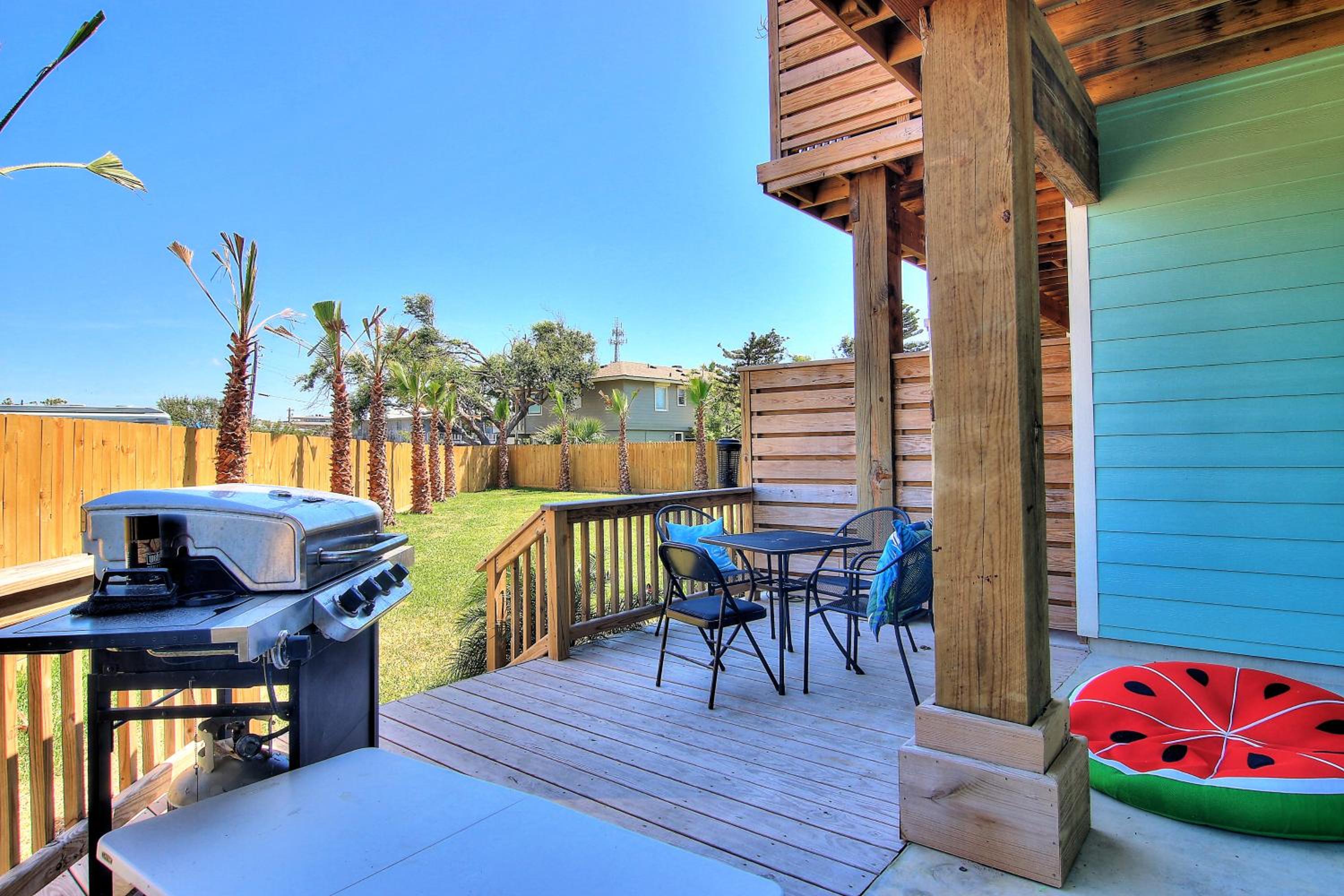 Texas Teal House 3LP view 4